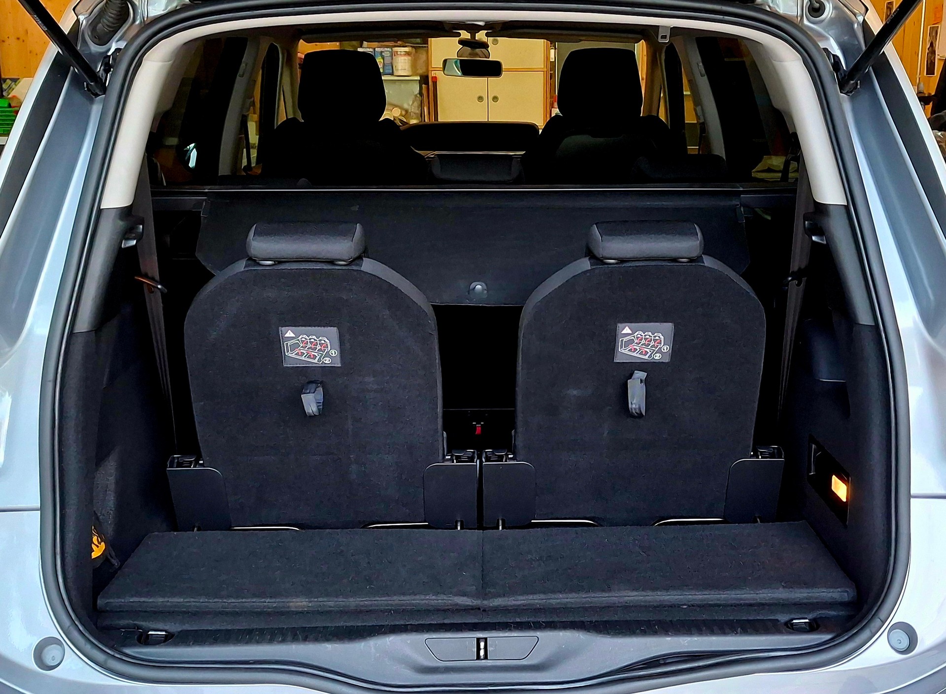 CITROEN Grand C4 Picasso 1.6i 16V THP Feel Edition EAT6-image-14