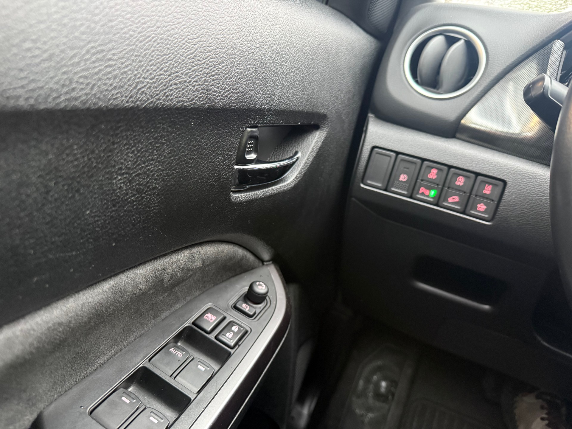 SUZUKI Vitara 1.4 Boosterjet Compact Top Hybrid Automatic-image-9
