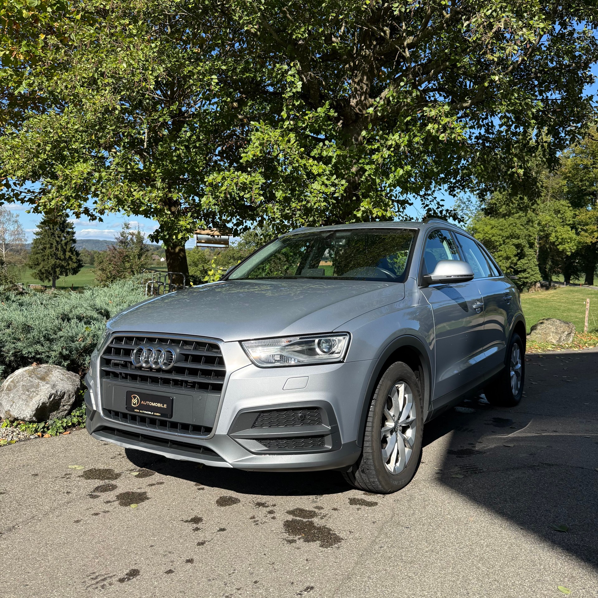AUDI Q3 2.0 TDI design quattro S-tronic-image-0