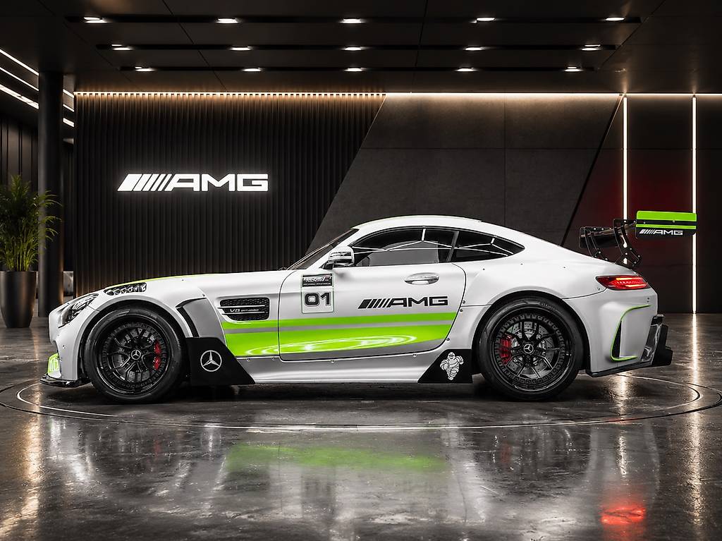 MERCEDES-BENZ AMG GT-image-2
