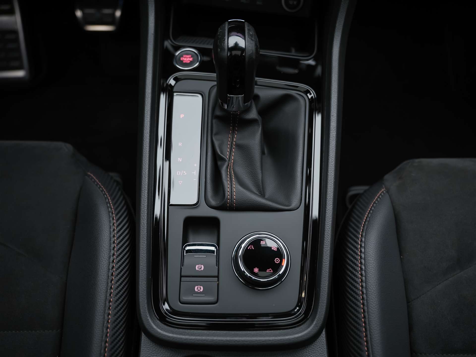 SEAT Cupra Ateca 2.0 TSI 4Drive DSG *Panorama*360° Kamera*Beats*-image-22