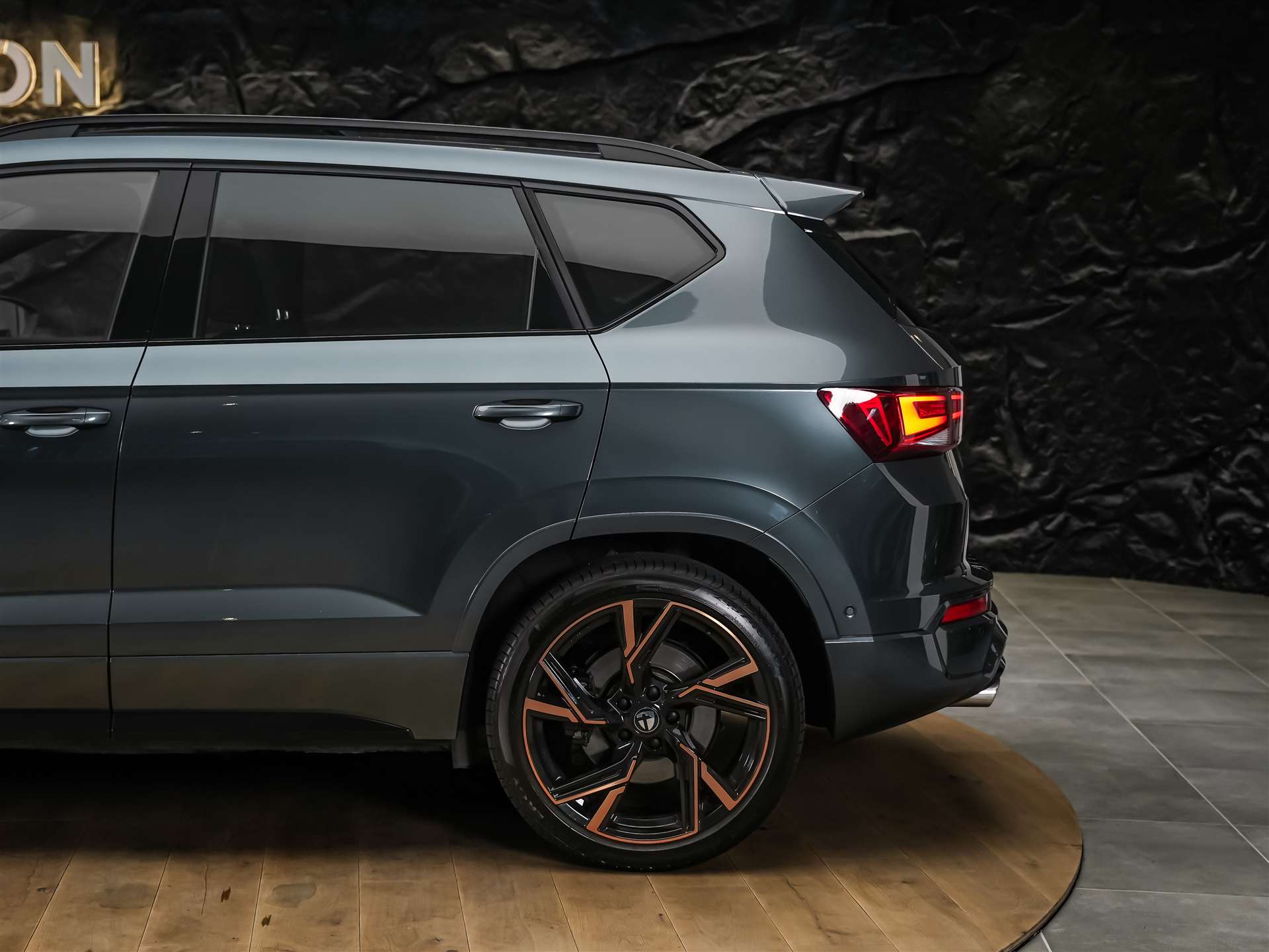 SEAT Cupra Ateca 2.0 TSI 4Drive DSG *Panorama*360° Kamera*Beats*-image-18