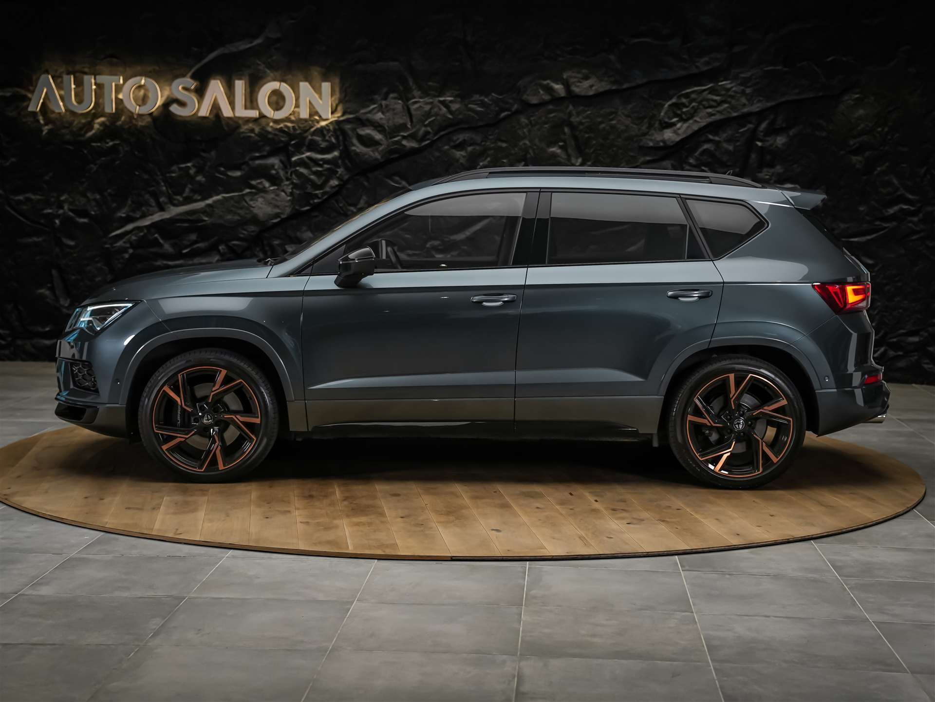 SEAT Cupra Ateca 2.0 TSI 4Drive DSG *Panorama*360° Kamera*Beats*-image-1