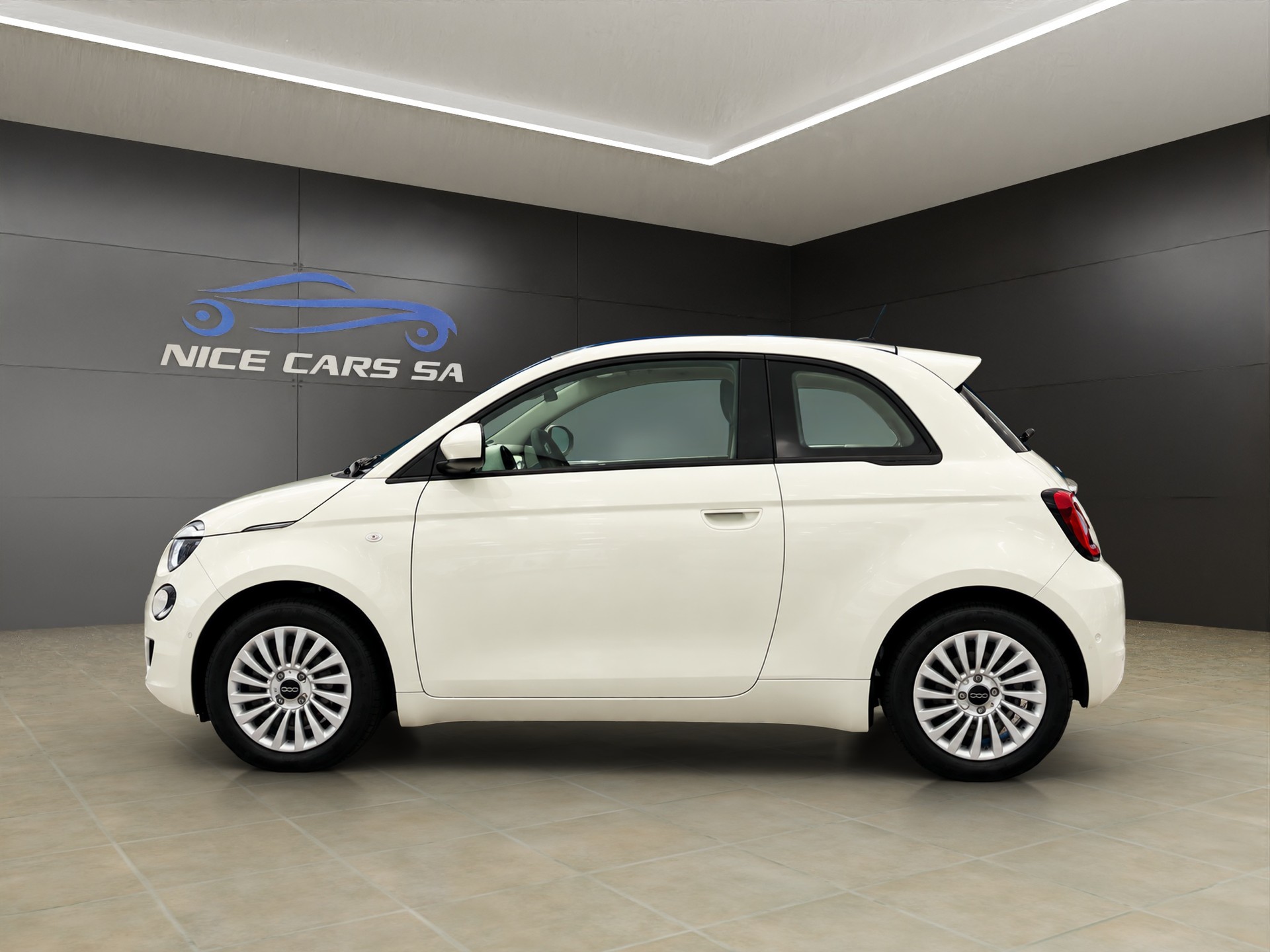 FIAT 500 electric 87kWh Icon-showroom-element-2