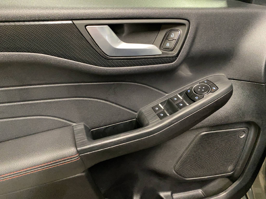 FORD Kuga 2.5 Plug-in Hybrid ST-Line X-image-11