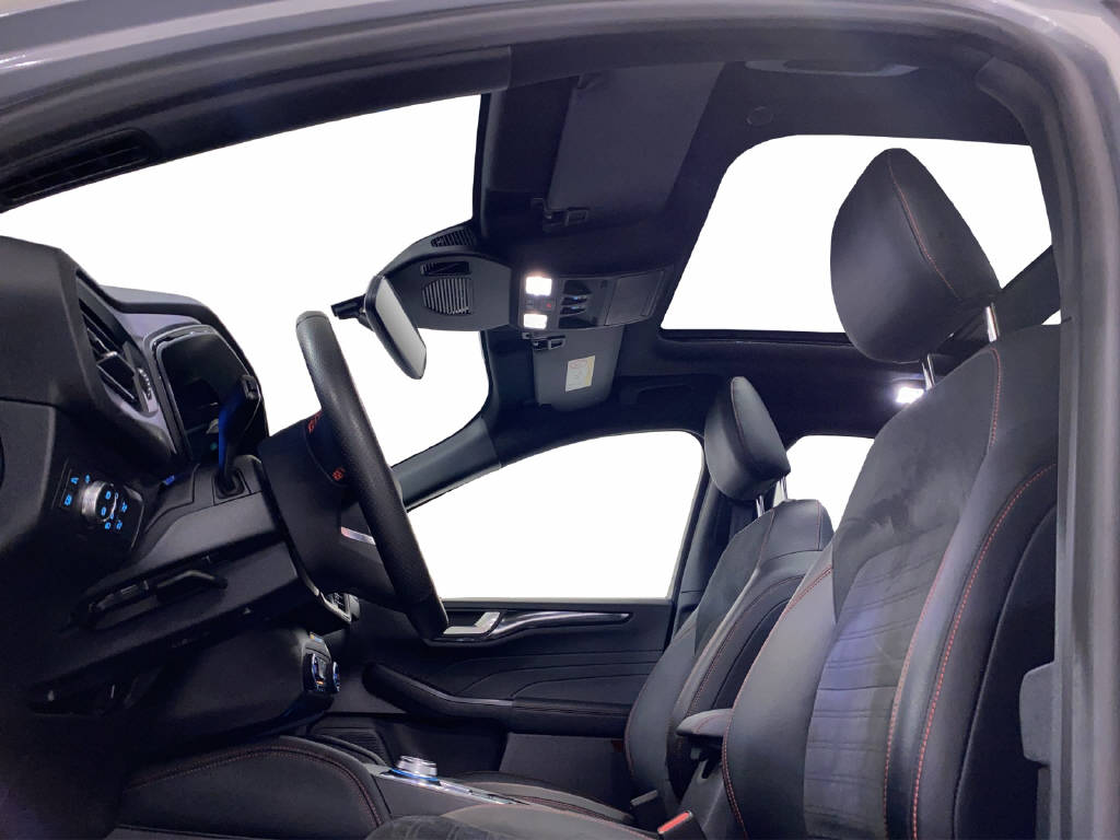 FORD Kuga 2.5 Plug-in Hybrid ST-Line X-image-6