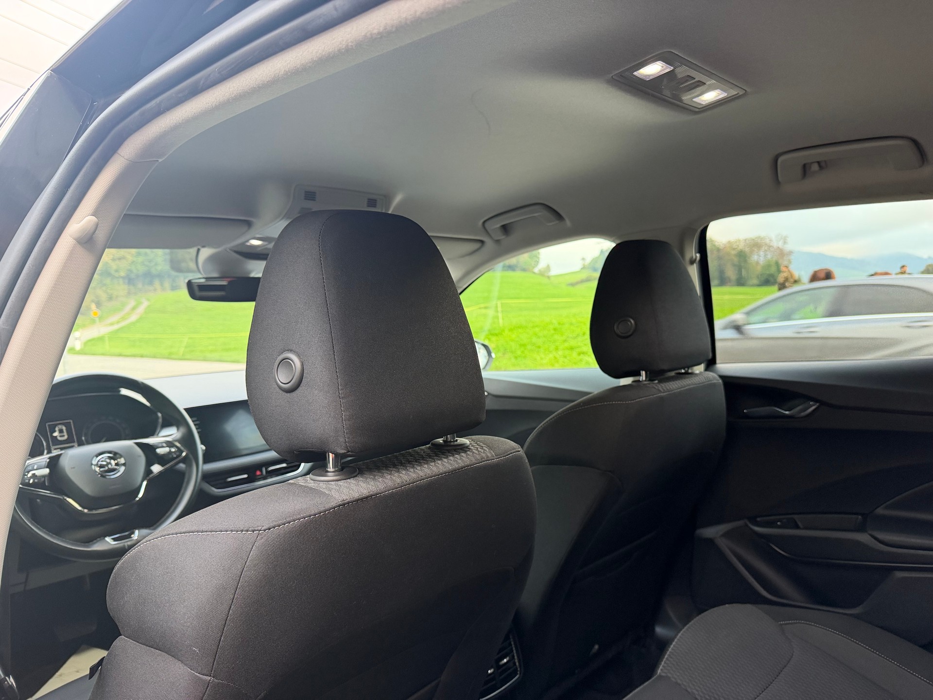 SKODA Fabia 1.0 TSI Style DSG-image-12