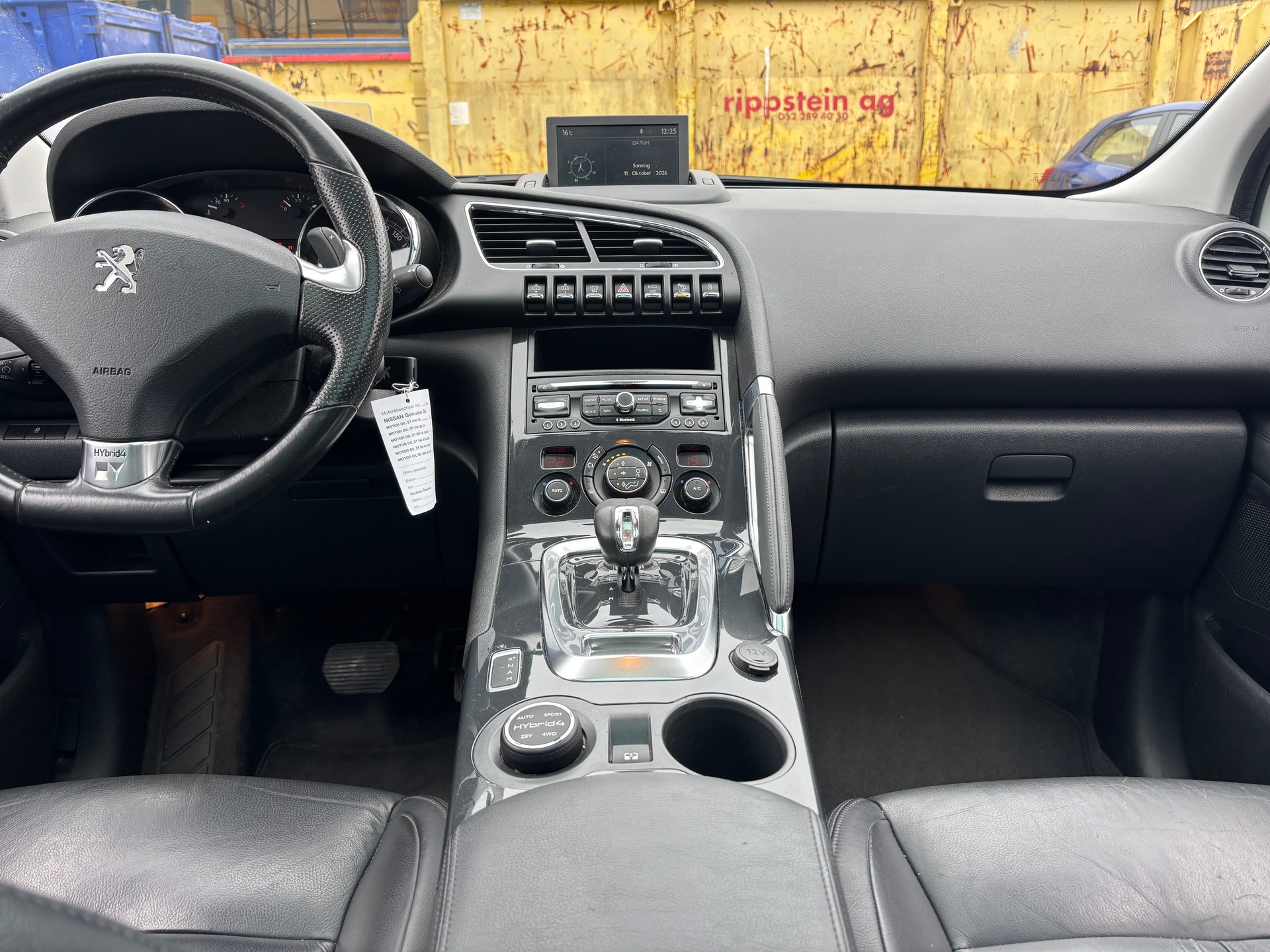 PEUGEOT 3008 HYbrid4 2.0 HDI Low CO2 ETG6-image-9