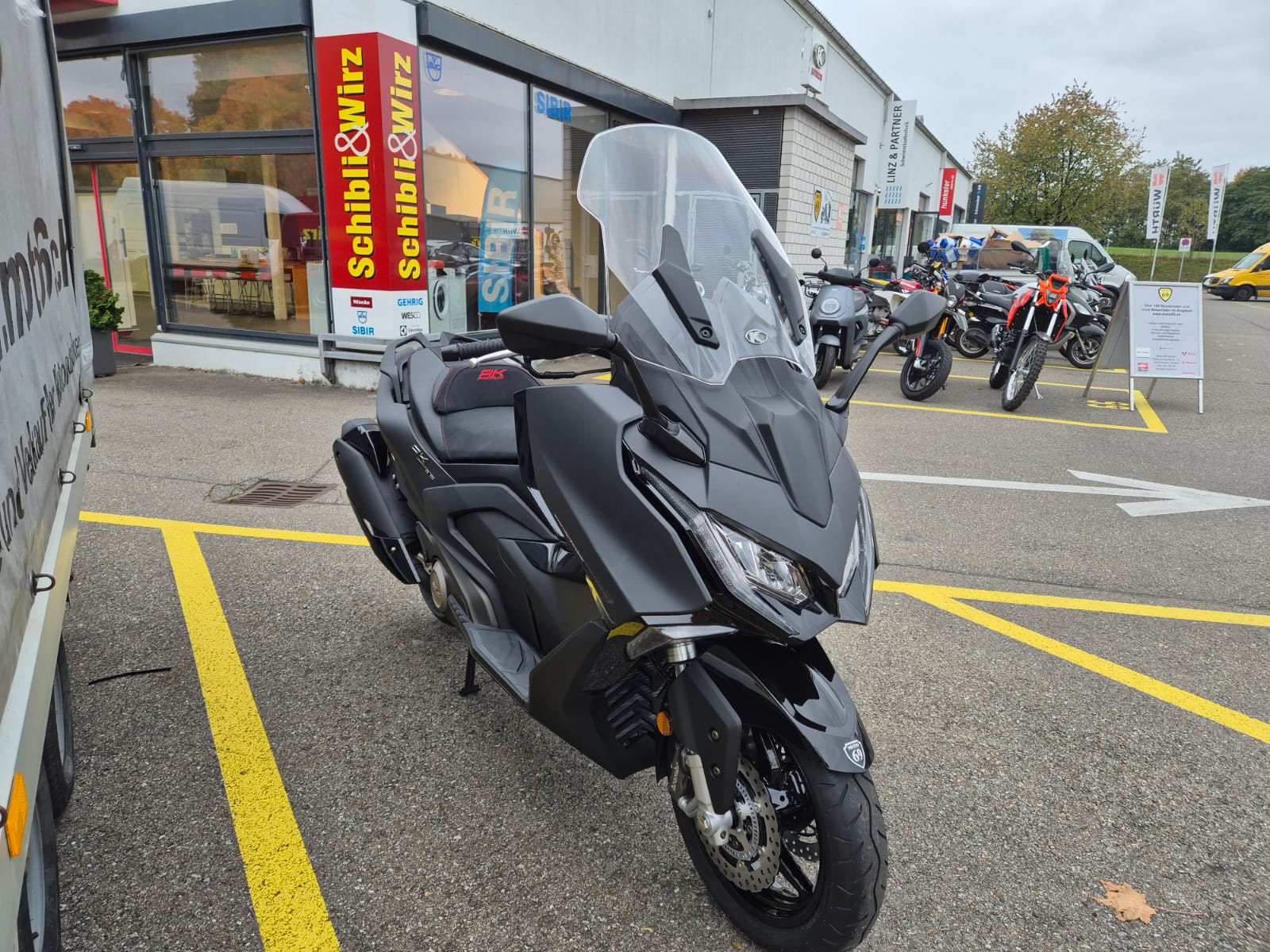 KYMCO AK 575 Premium AIBS/TCS-showroom-element-2
