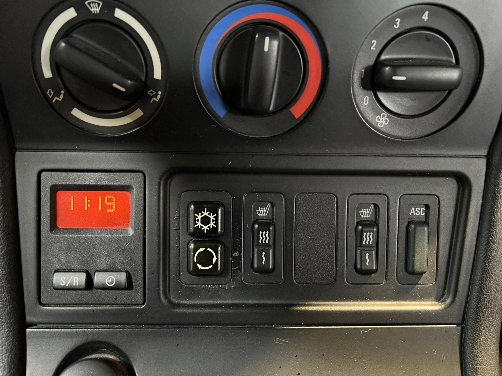 BMW Z3 1.8i Roadster-image-8