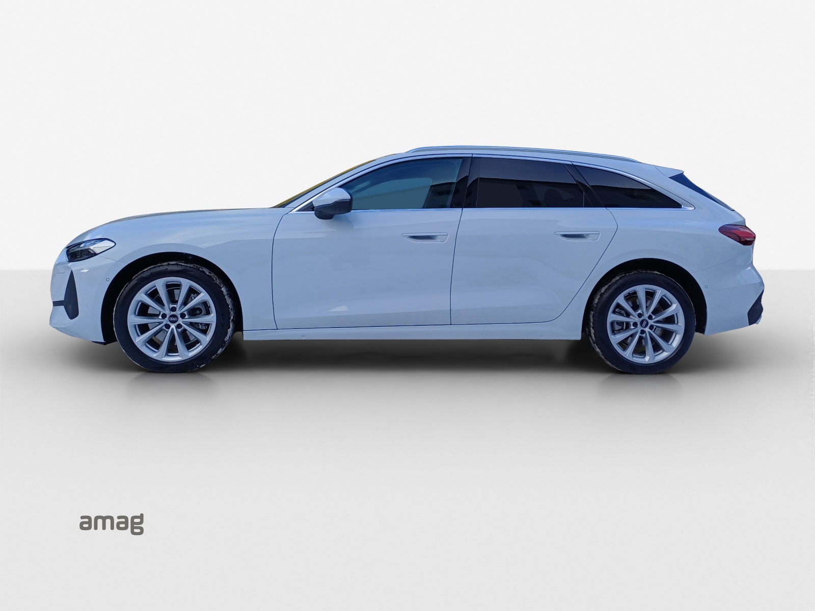 AUDI A5 Avant TDI quattro 150 kW Attraction S tronic-image-1