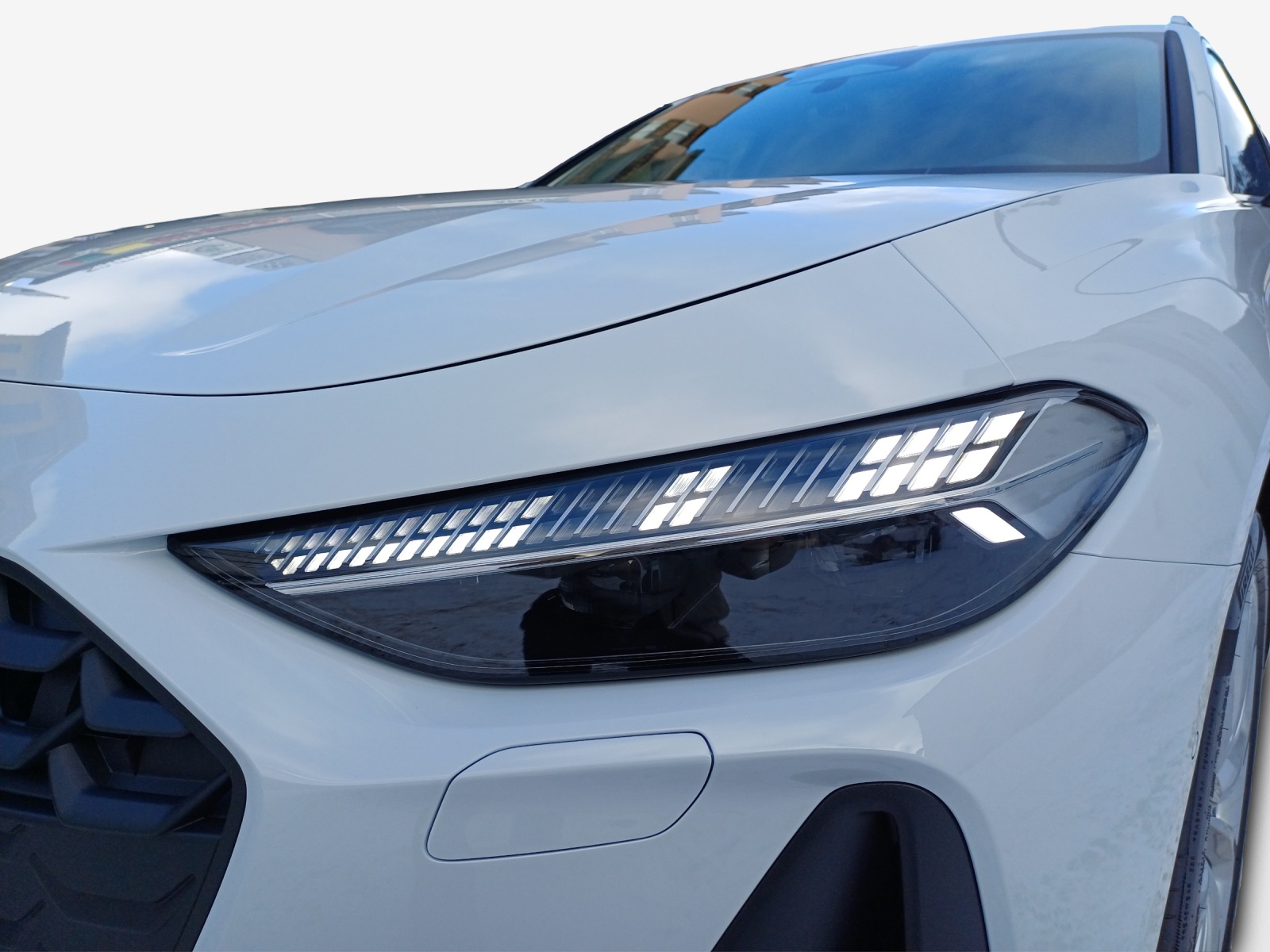 AUDI A5 Avant TDI quattro 150 kW Attraction S tronic-image-14