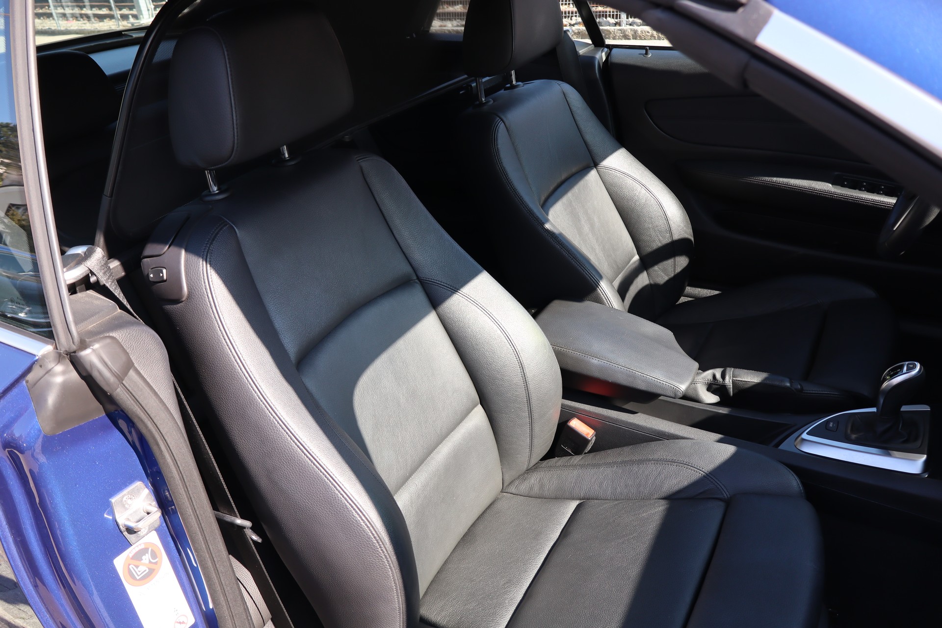 BMW 135i Cabrio DSG-image-7