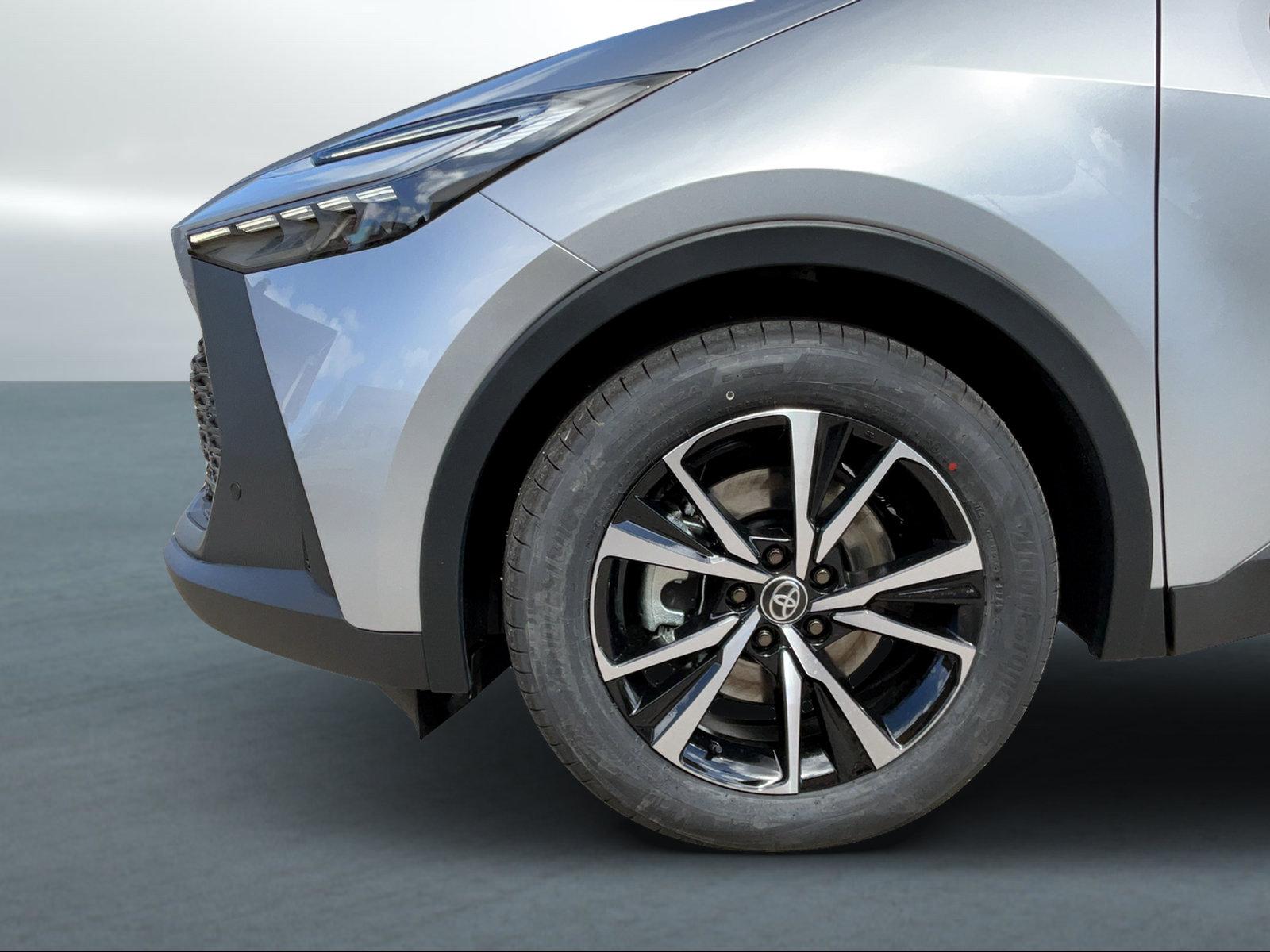 TOYOTA C-HR 2.0 PHEV Swiss Edition-image-4