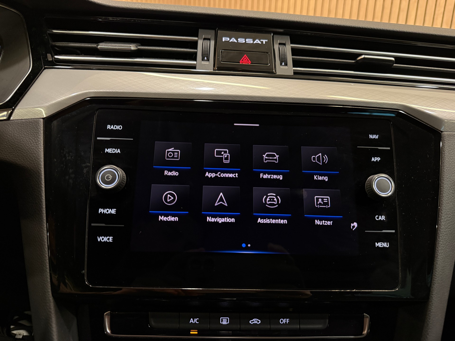 VW Passat Variant 1.5 TSI EVO Business DSG-image-9