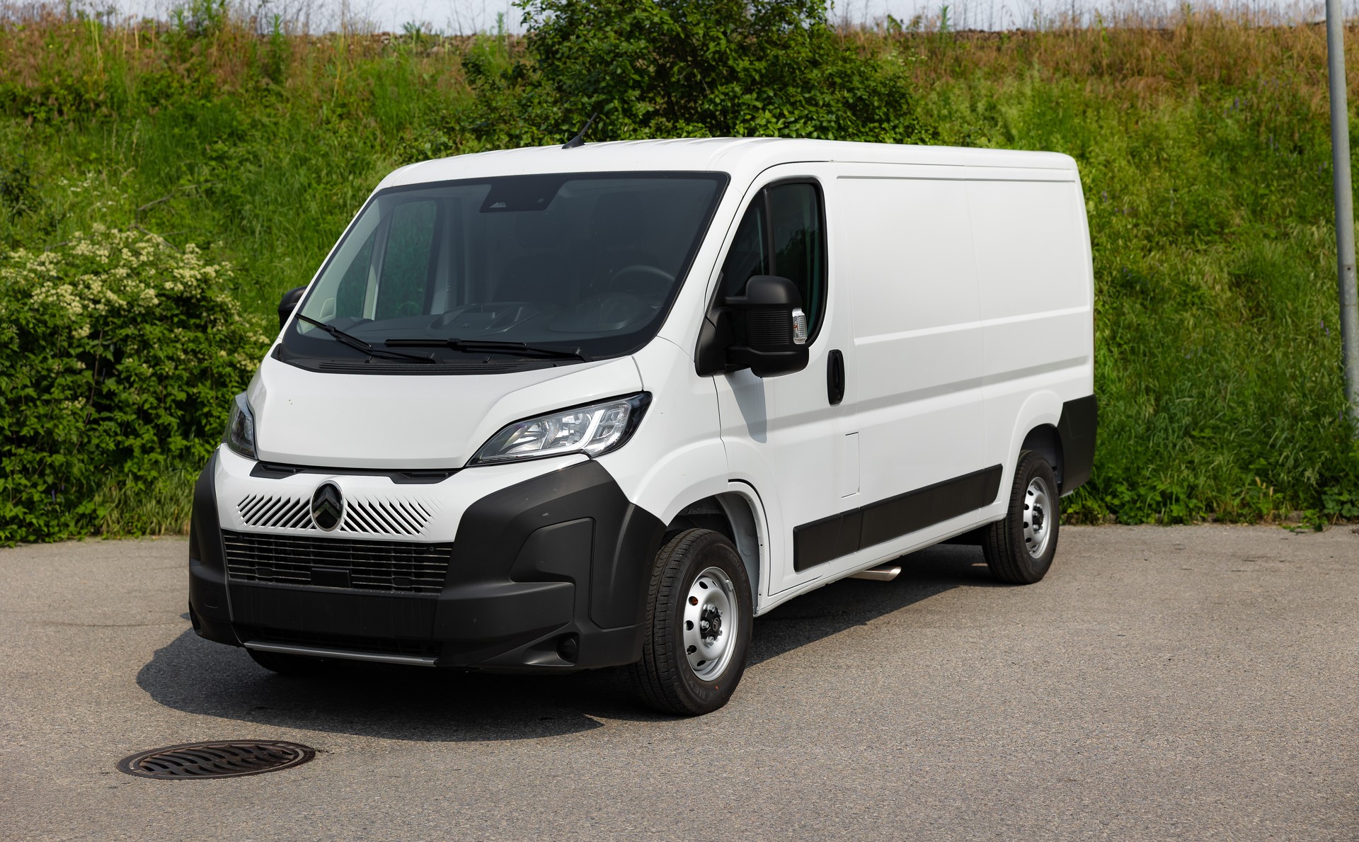 CITROEN Jumper 30 2.2 BlueHDi 120 L2H1-image-2