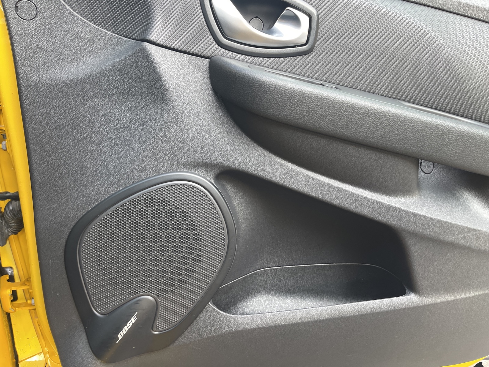 RENAULT Clio 1.6 T RS 220 Trophy EDC-image-16