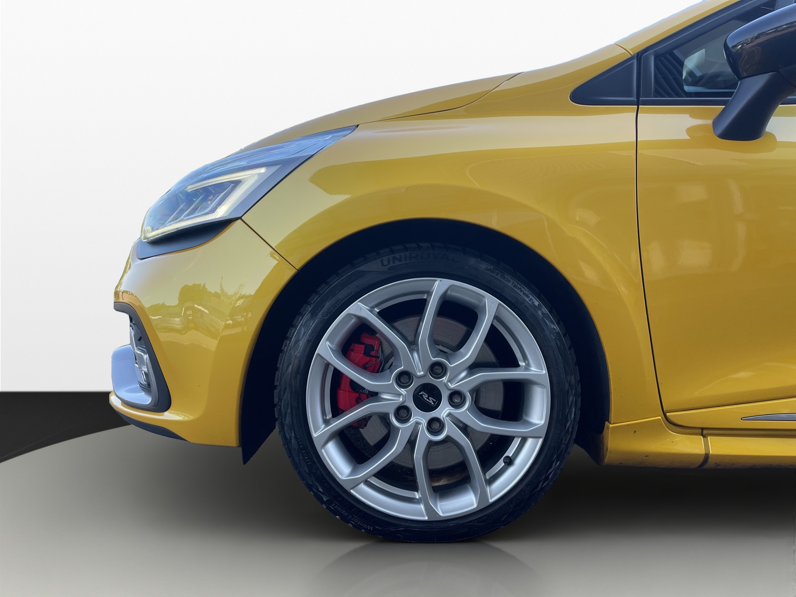 RENAULT Clio 1.6 T RS 220 Trophy EDC-image-21