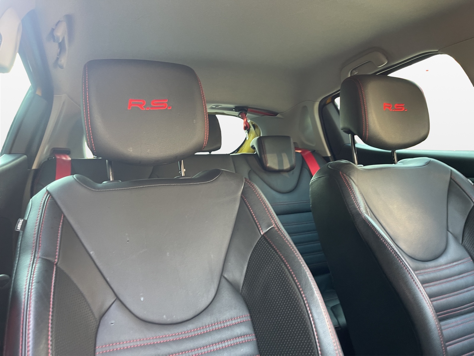 RENAULT Clio 1.6 T RS 220 Trophy EDC-image-15