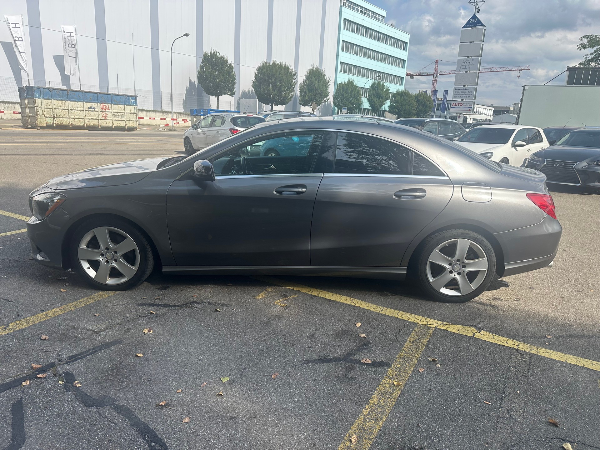 MERCEDES-BENZ CLA 250 7G-DCT 4Matic-image-3
