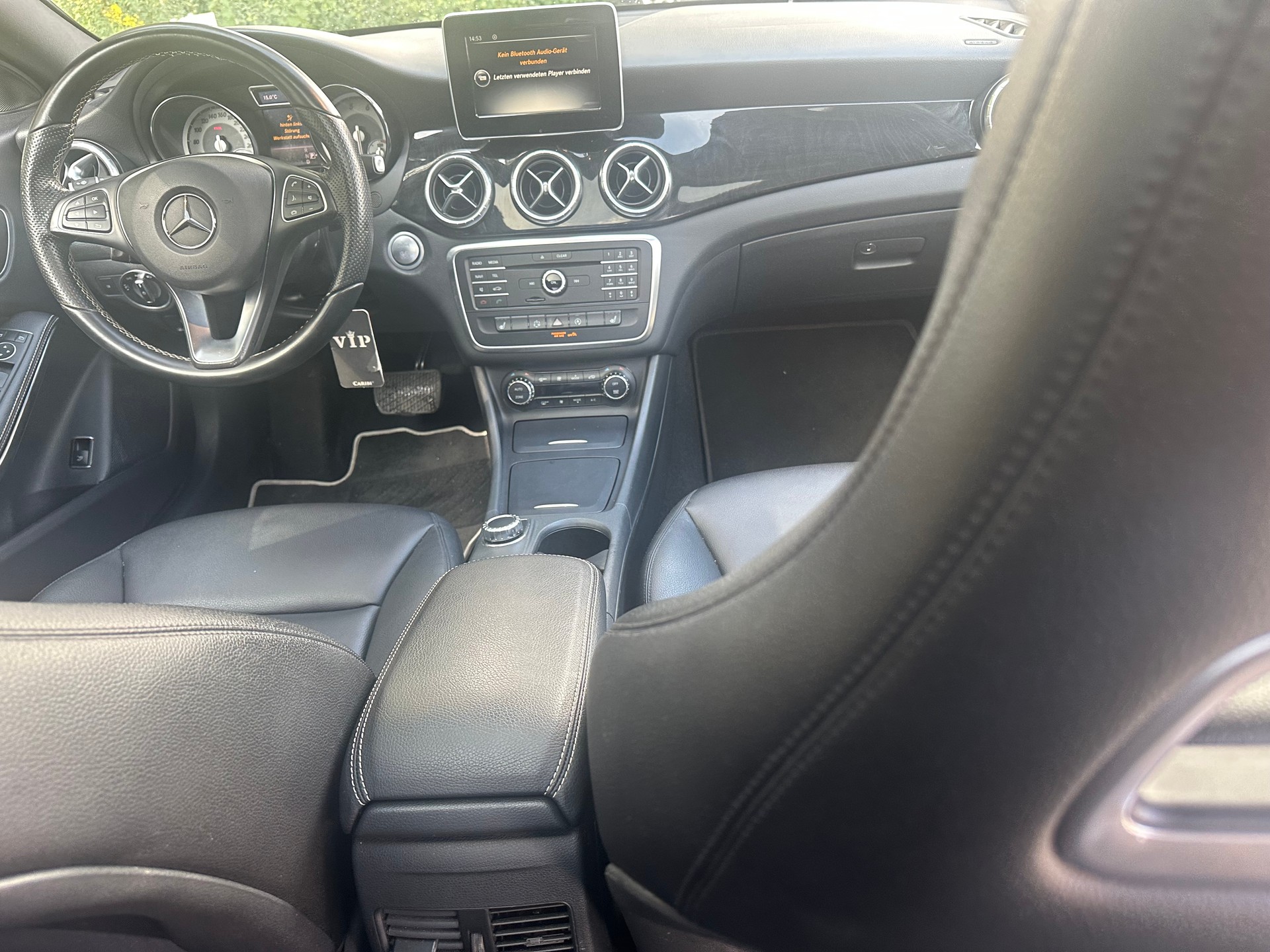 MERCEDES-BENZ CLA 250 7G-DCT 4Matic-image-11