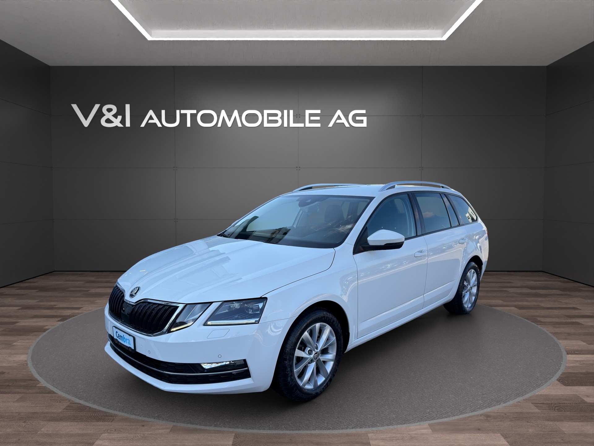 SKODA Octavia Combi 2.0 TDI Style 4x4-image-0