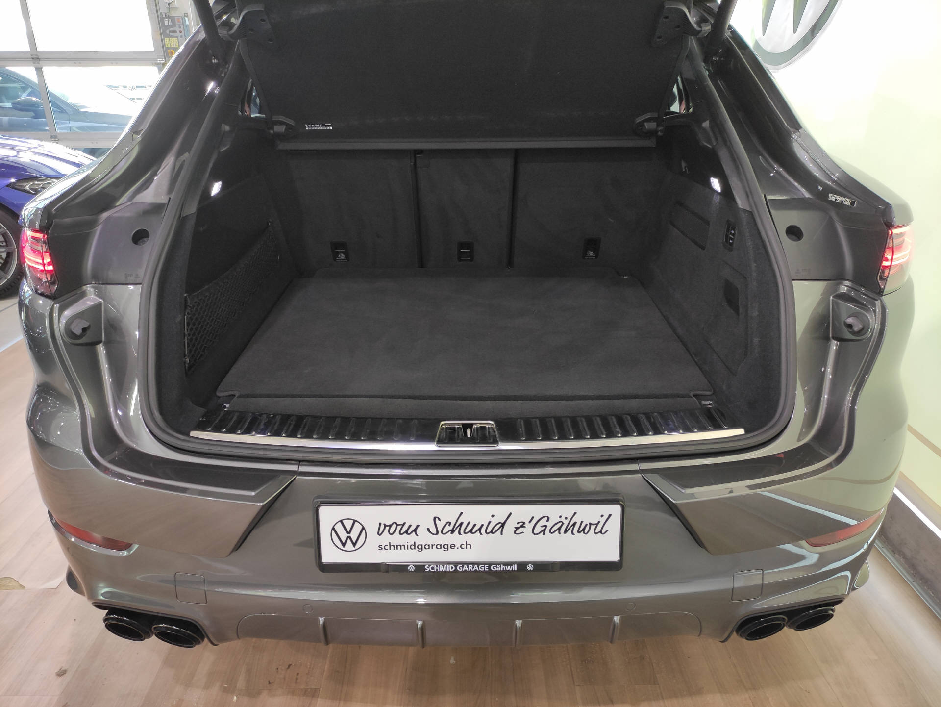 PORSCHE Cayenne Coupé 4.0 V8 GTS-image-13