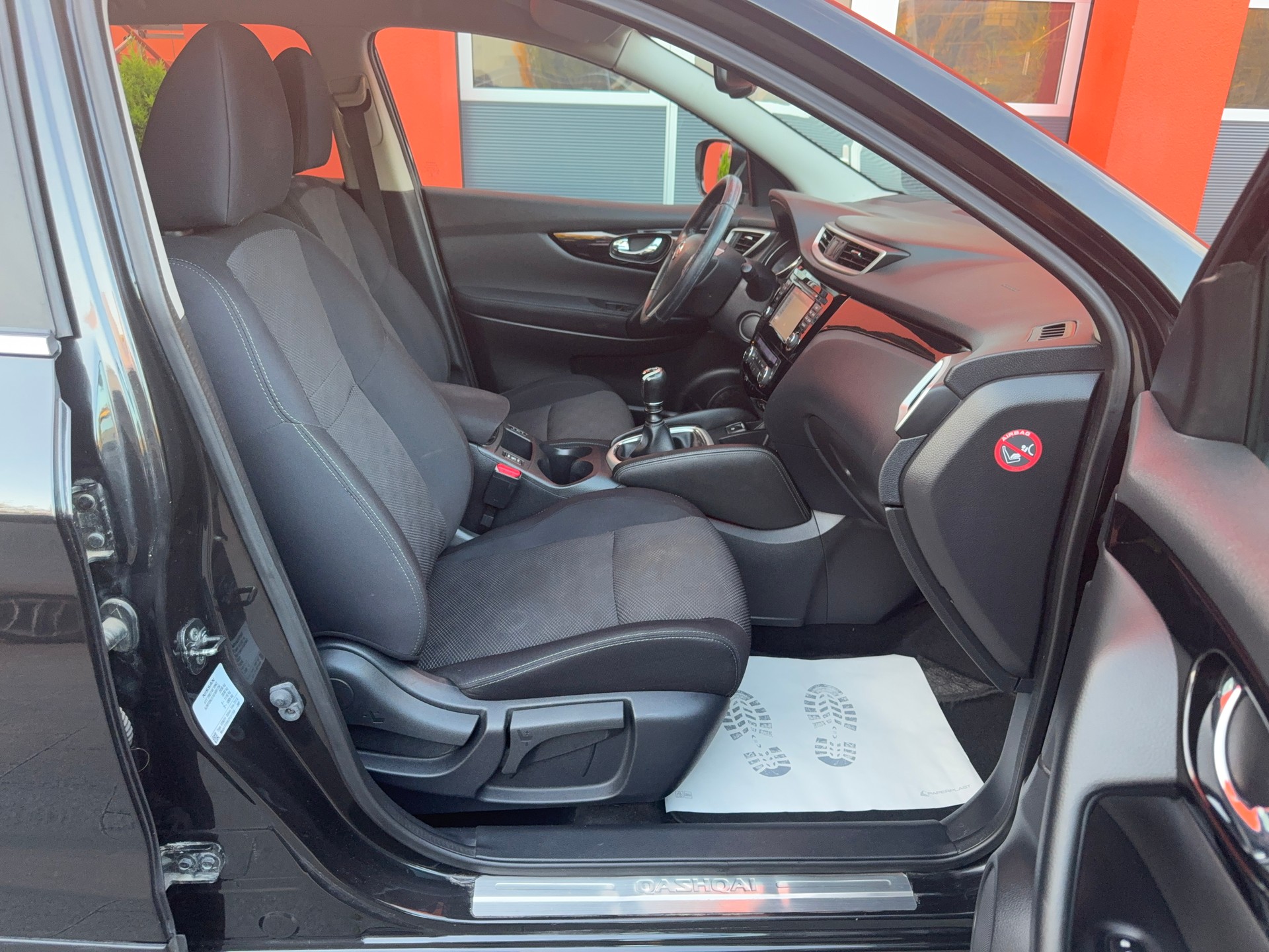 NISSAN Qashqai 1.6 dCi N-Connecta ALL-MODE 4x4-image-11
