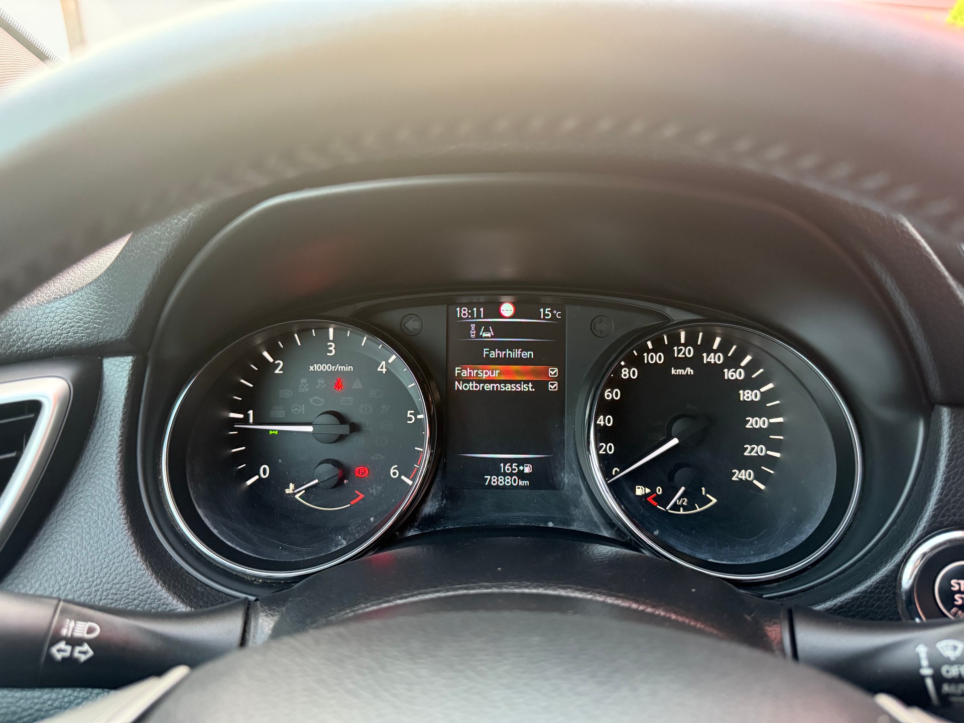 NISSAN Qashqai 1.6 dCi N-Connecta ALL-MODE 4x4-image-7