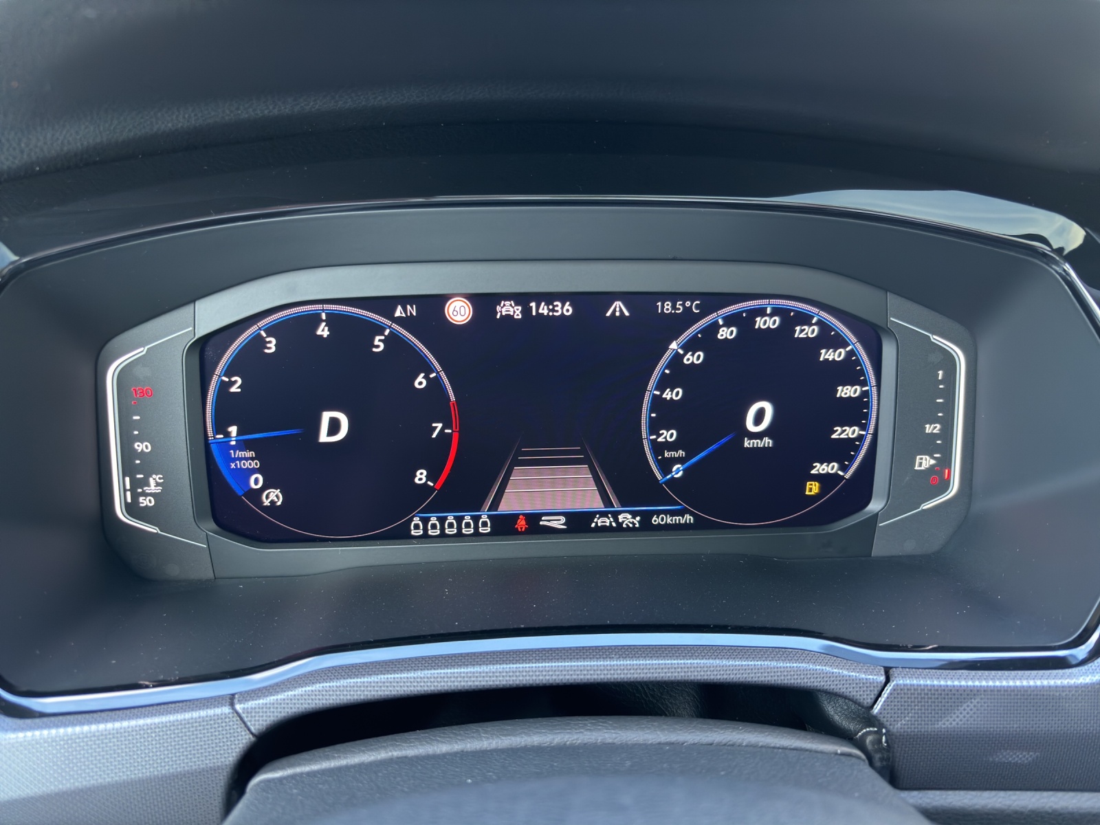 VW Touran 1.5 TSI EVO Highline DSG-image-12
