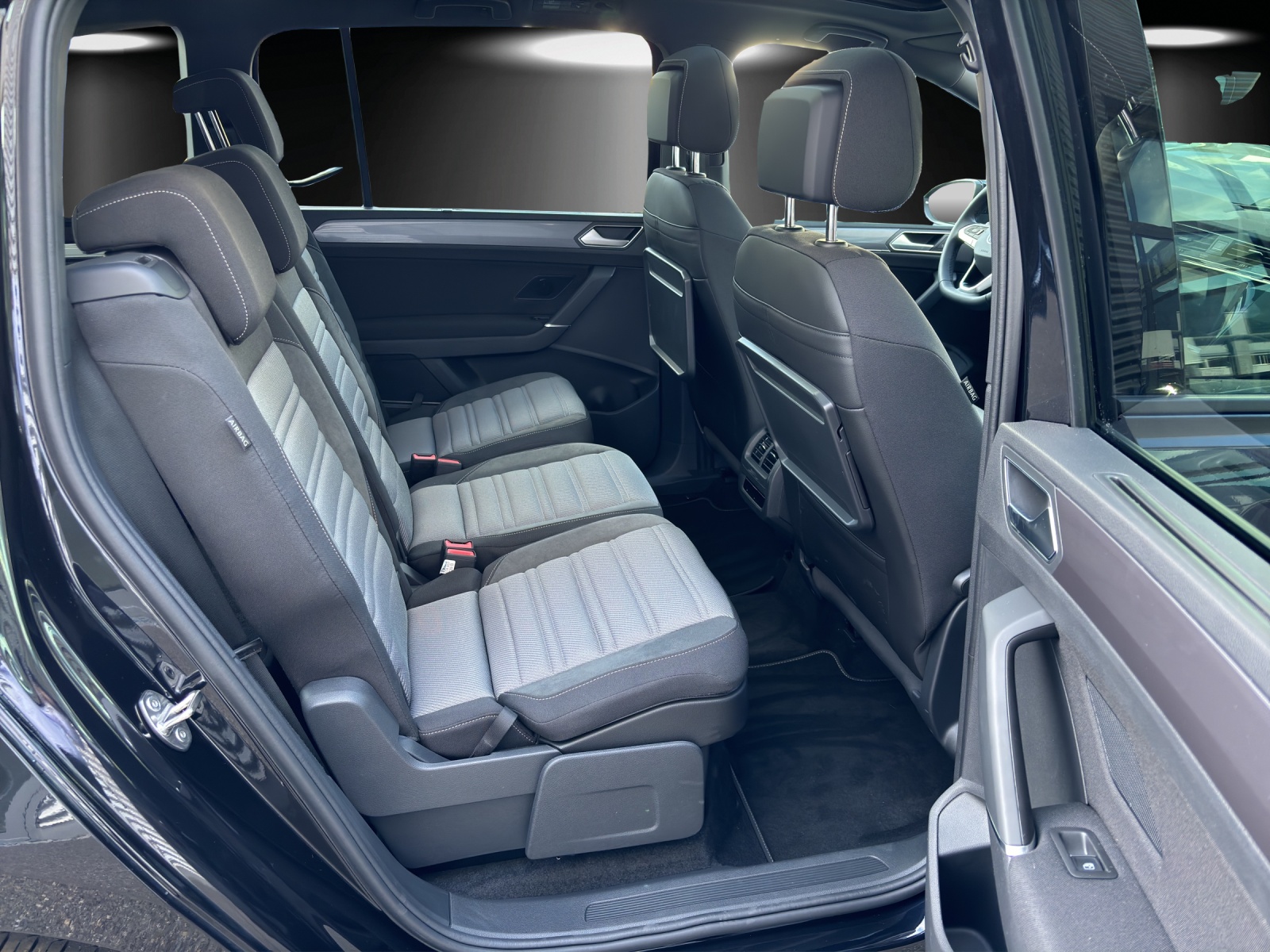 VW Touran 1.5 TSI EVO Highline DSG-image-7