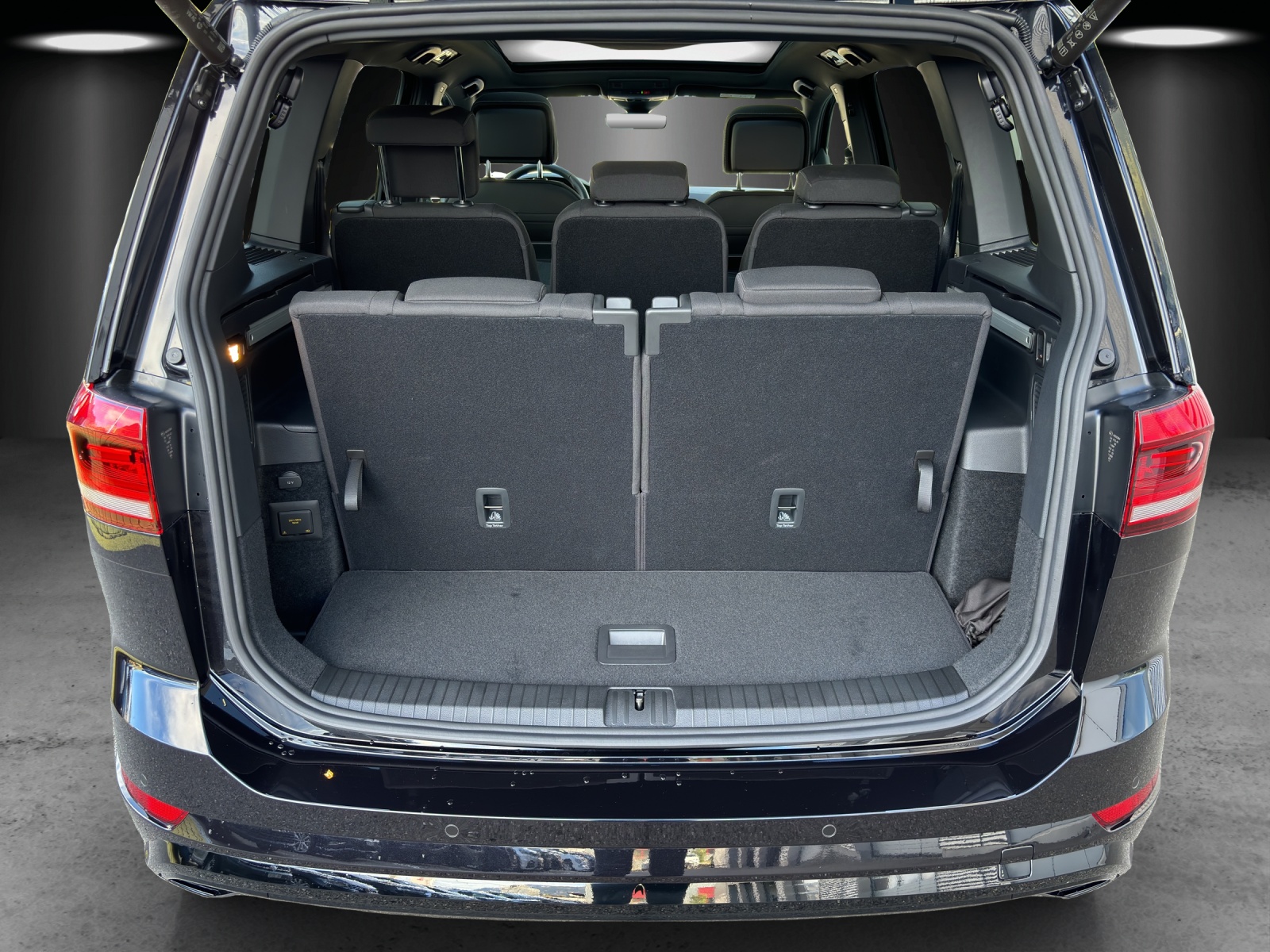 VW Touran 1.5 TSI EVO Highline DSG-image-6