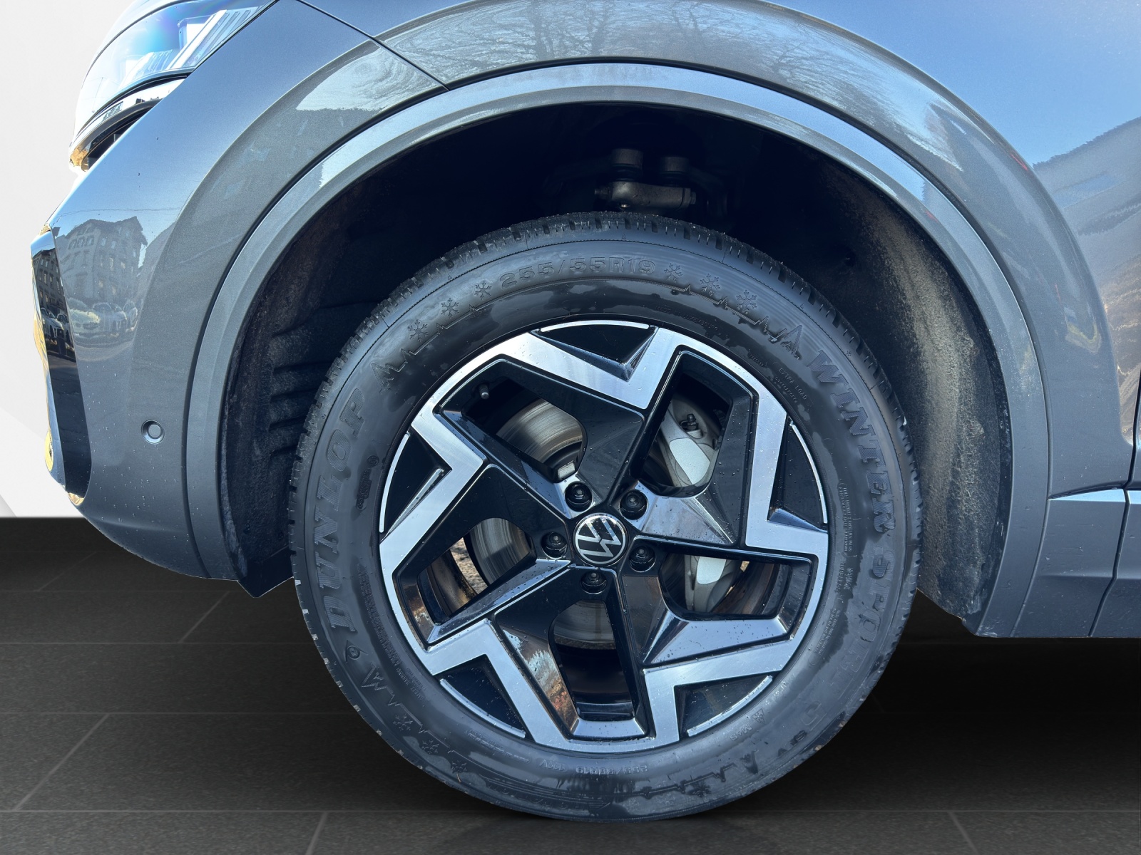 VW Touareg 3.0 TDI R-Line Tiptronic-image-16