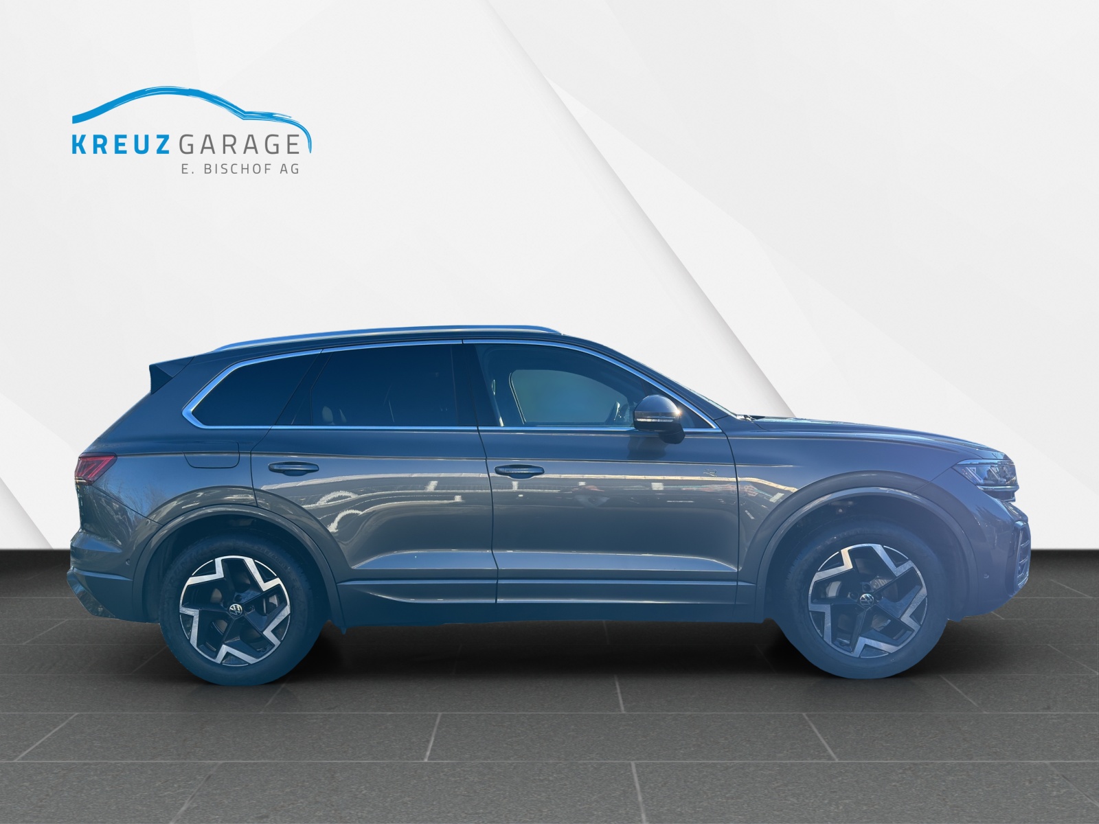 VW Touareg 3.0 TDI R-Line Tiptronic-showroom-element-3