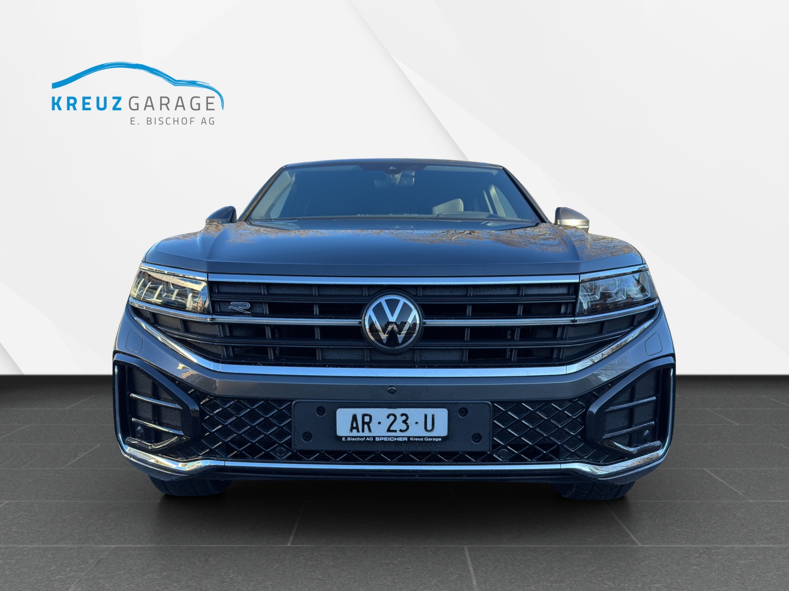 VW Touareg 3.0 TDI R-Line Tiptronic-showroom-element-1