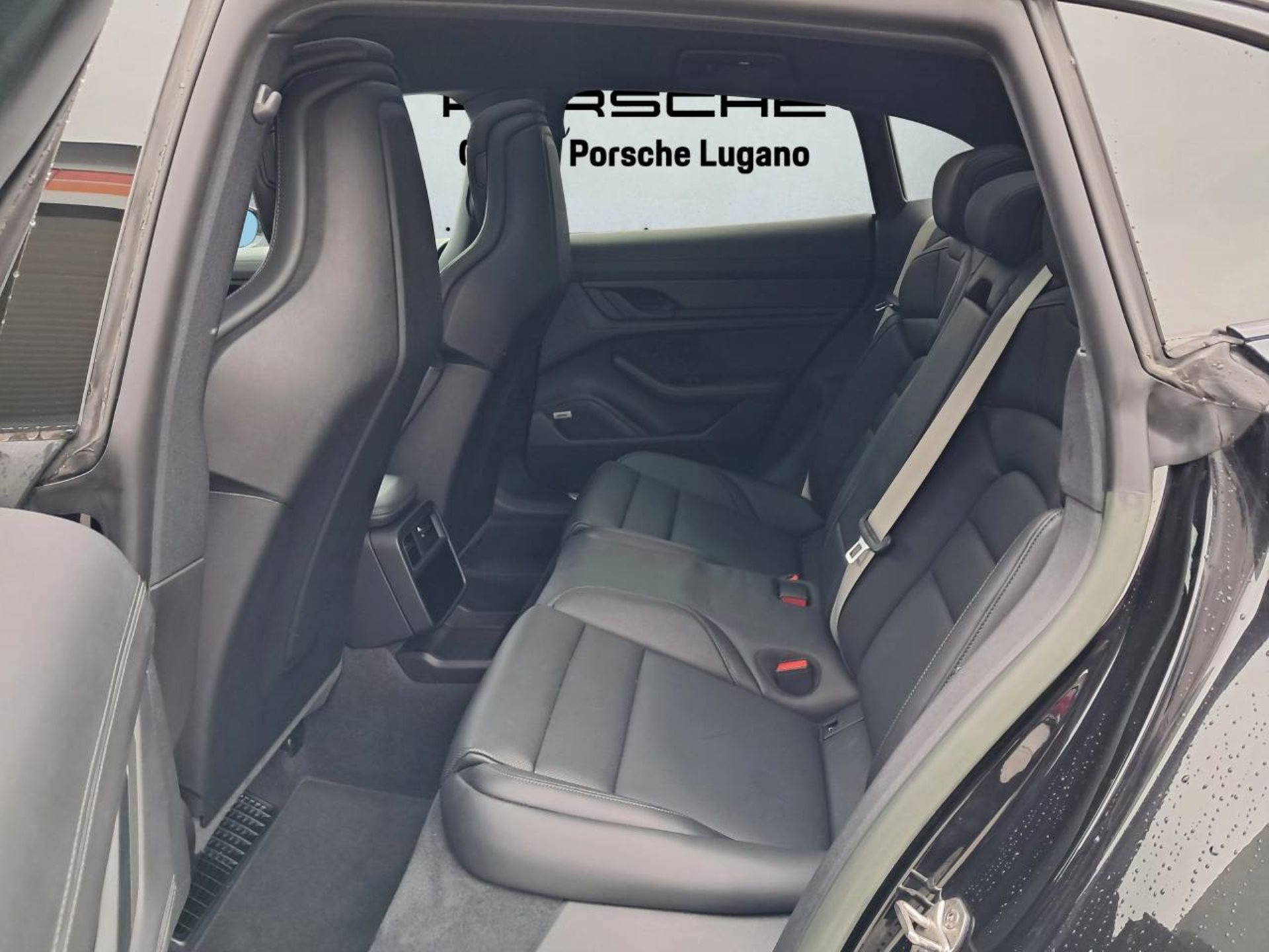 PORSCHE Taycan 4S Cross Turismo (MY22)-image-16