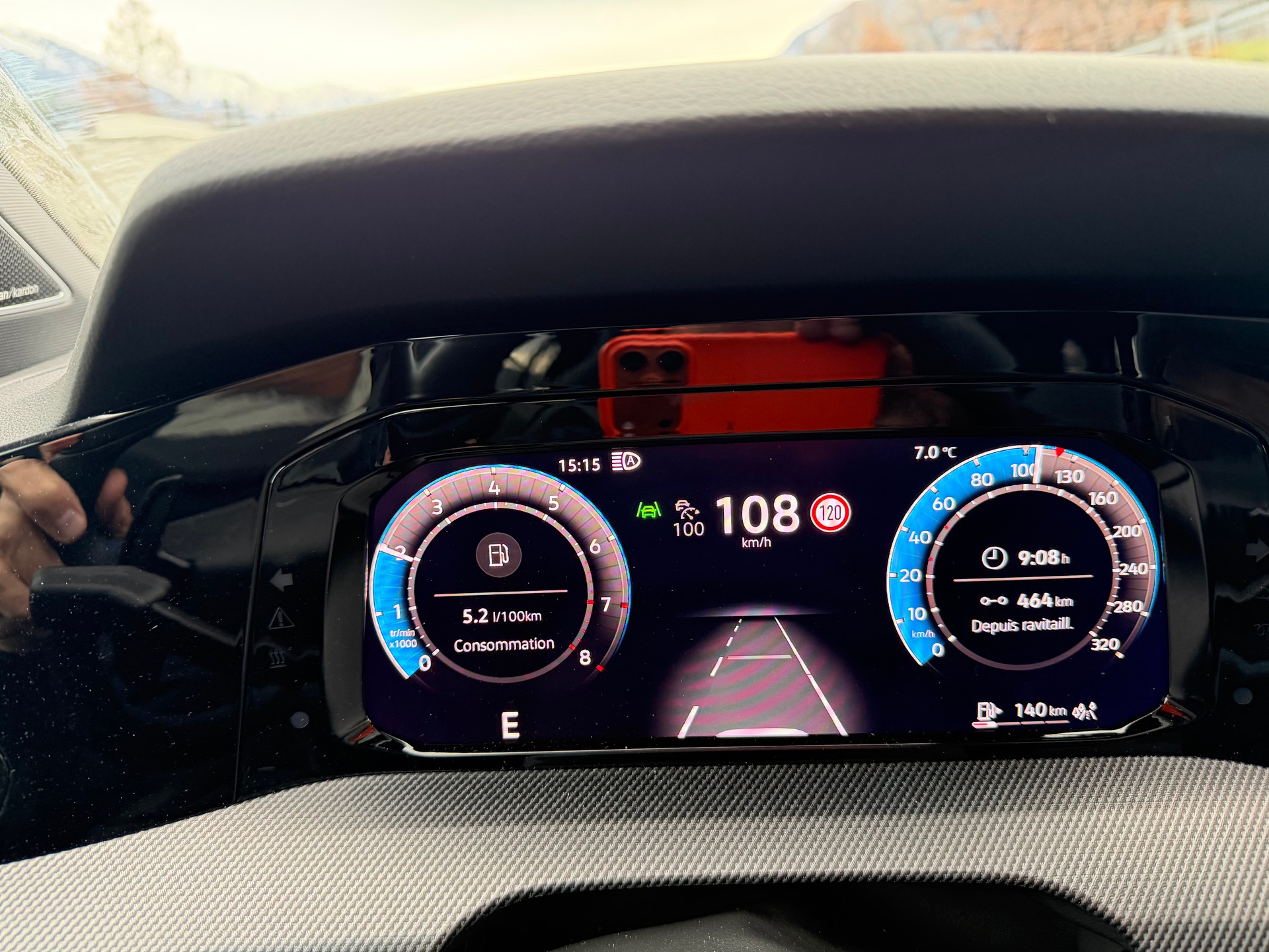 VW Golf Variant 2.0 TSI R DSG 4 Motion-image-27