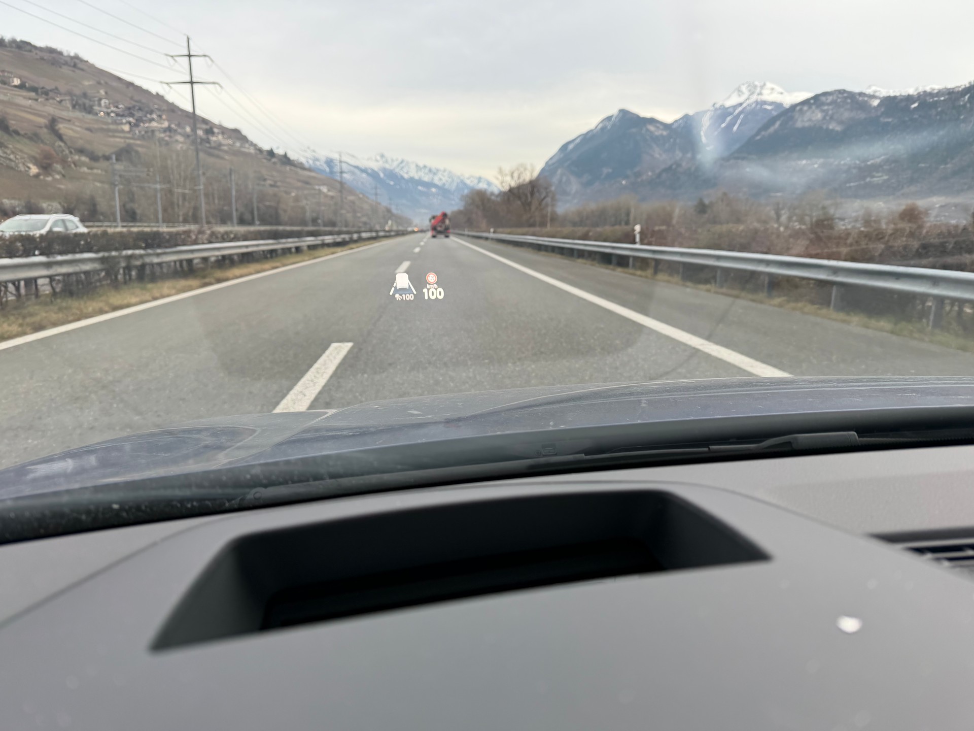 VW Golf Variant 2.0 TSI R DSG 4 Motion-image-26