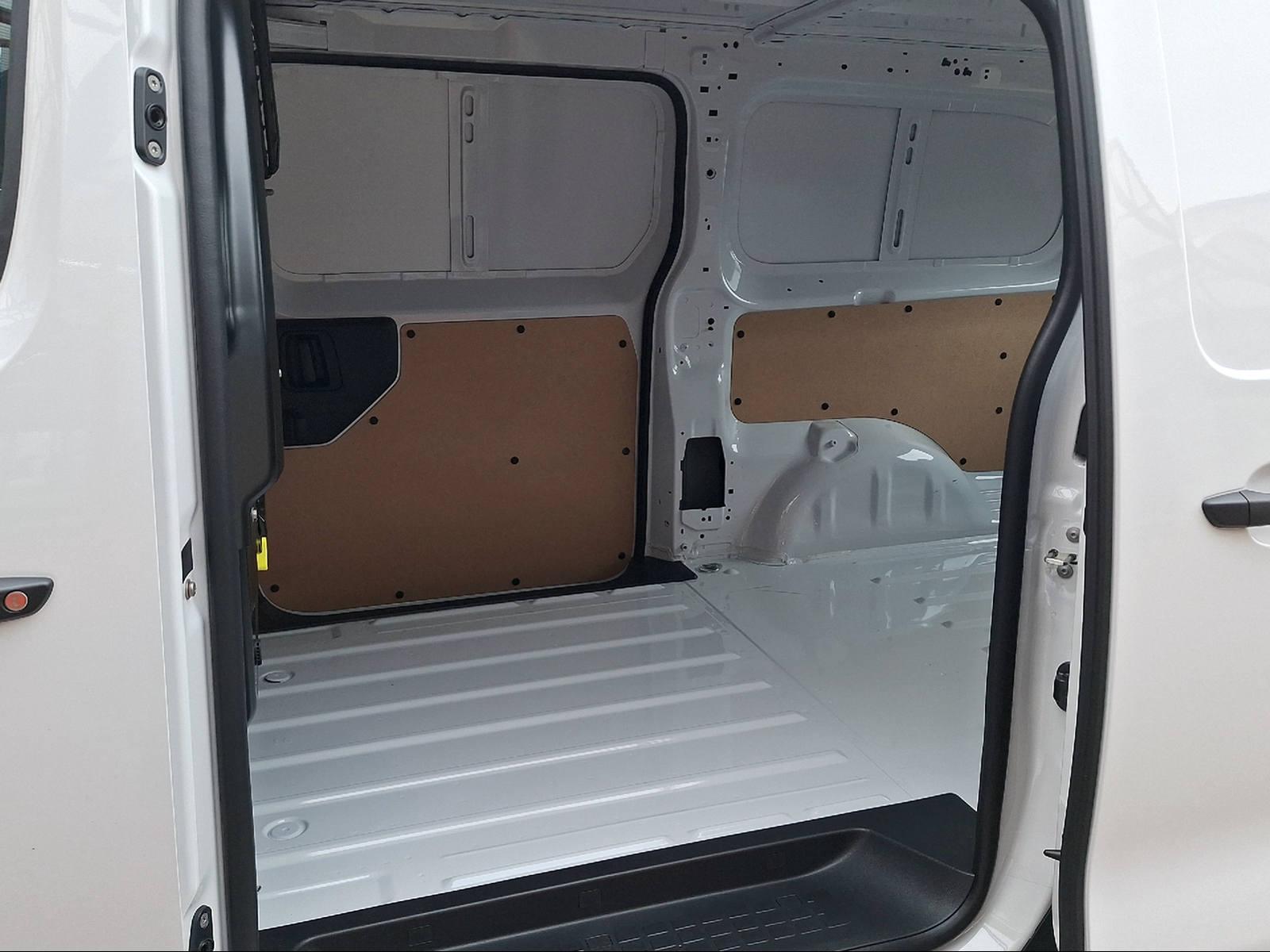 TOYOTA PROACE Van L2 2.2 D Advanced-image-10
