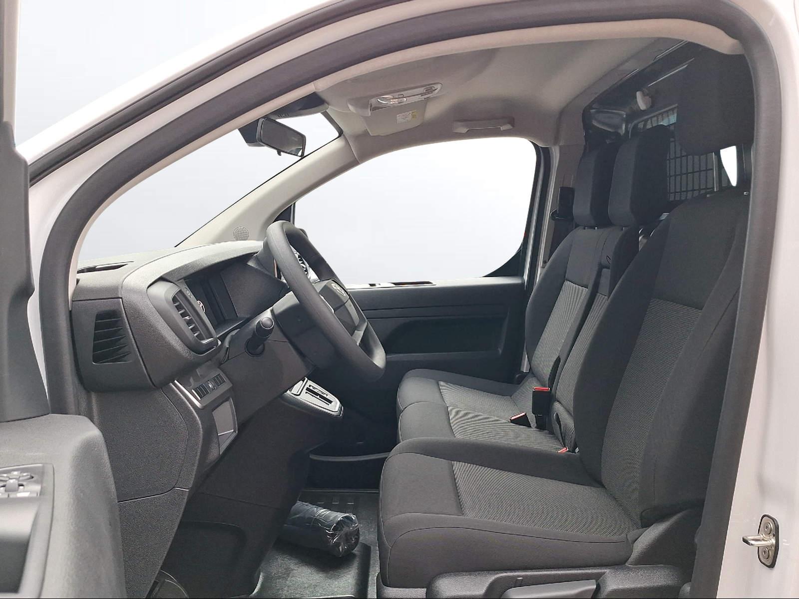 TOYOTA PROACE Van L2 2.2 D Advanced-image-8
