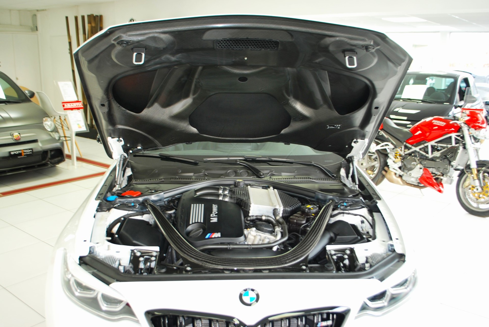 BMW M2 CS-image-7