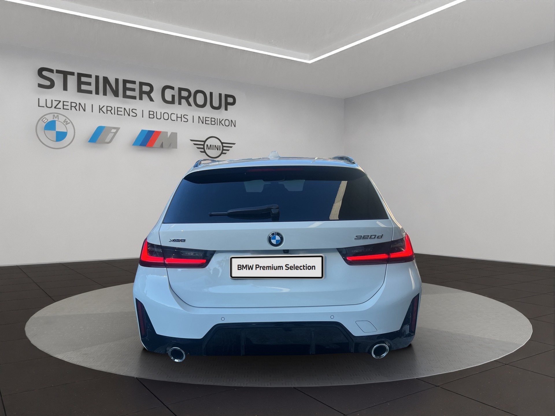 BMW 320d xDrive 48V Touring Steptronic M Sport-image-5