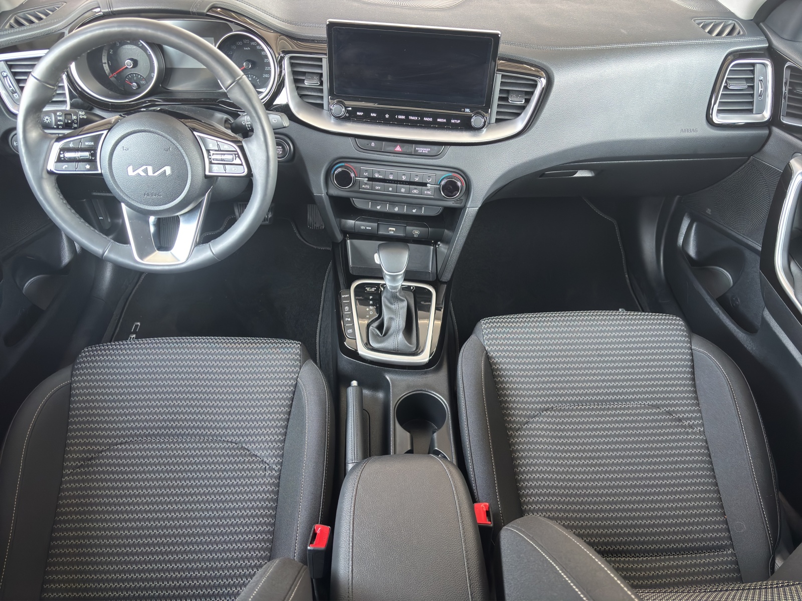KIA Ceed SW 1.5 T-GDi Power-image-11