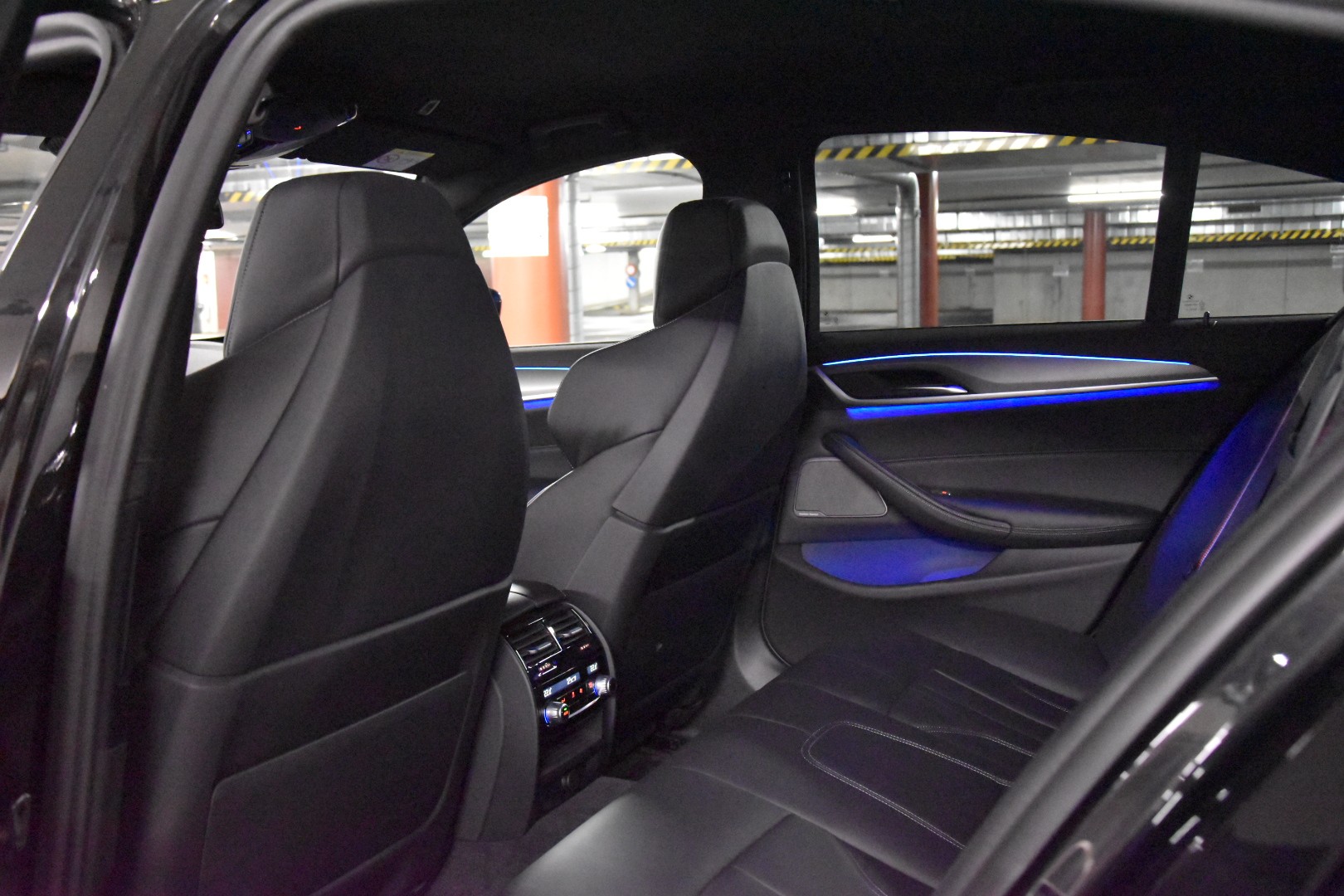 BMW M5 xDrive Drivelogic ***LIEBHABERFHRZEUG***-image-30