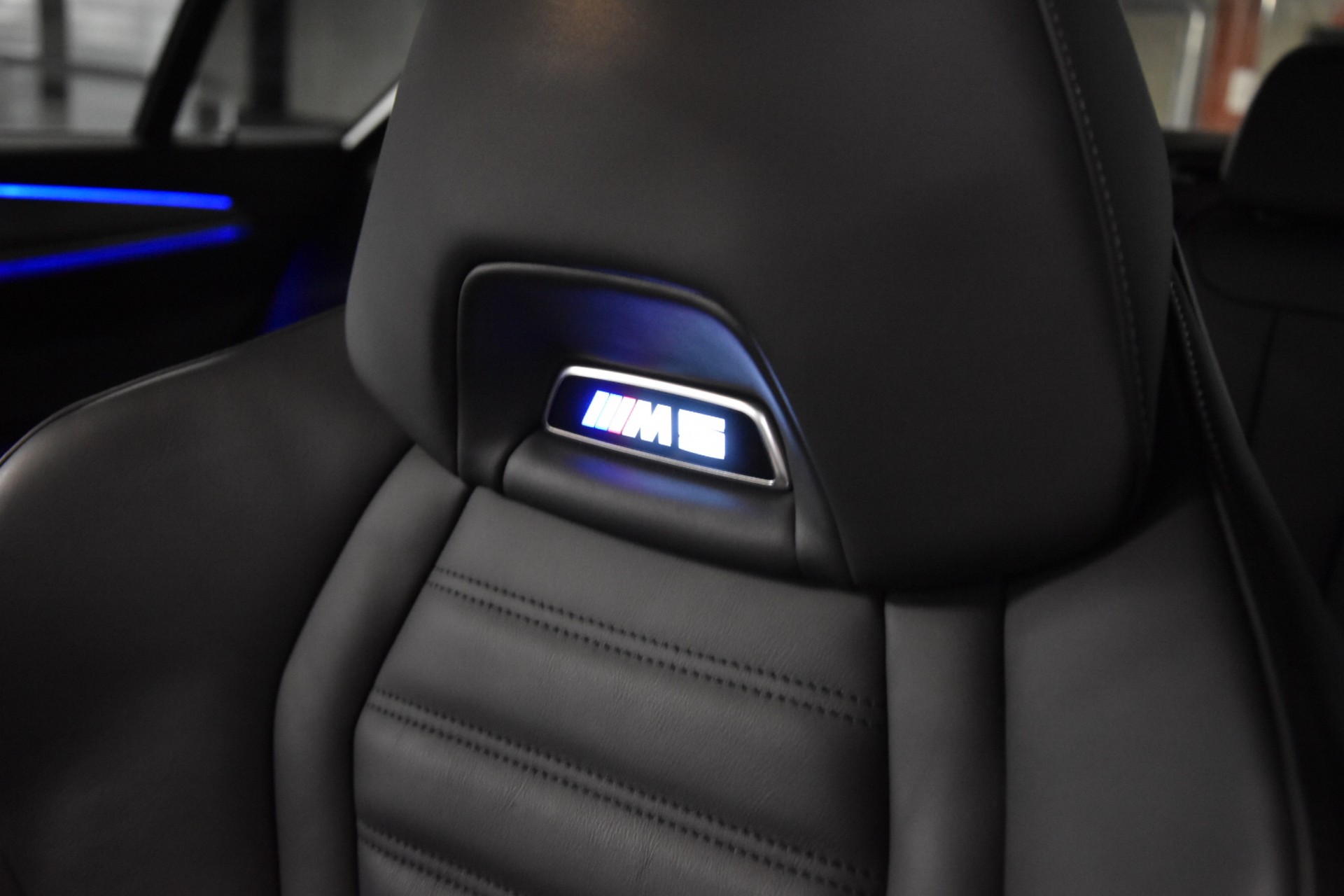 BMW M5 xDrive Drivelogic ***LIEBHABERFHRZEUG***-image-29