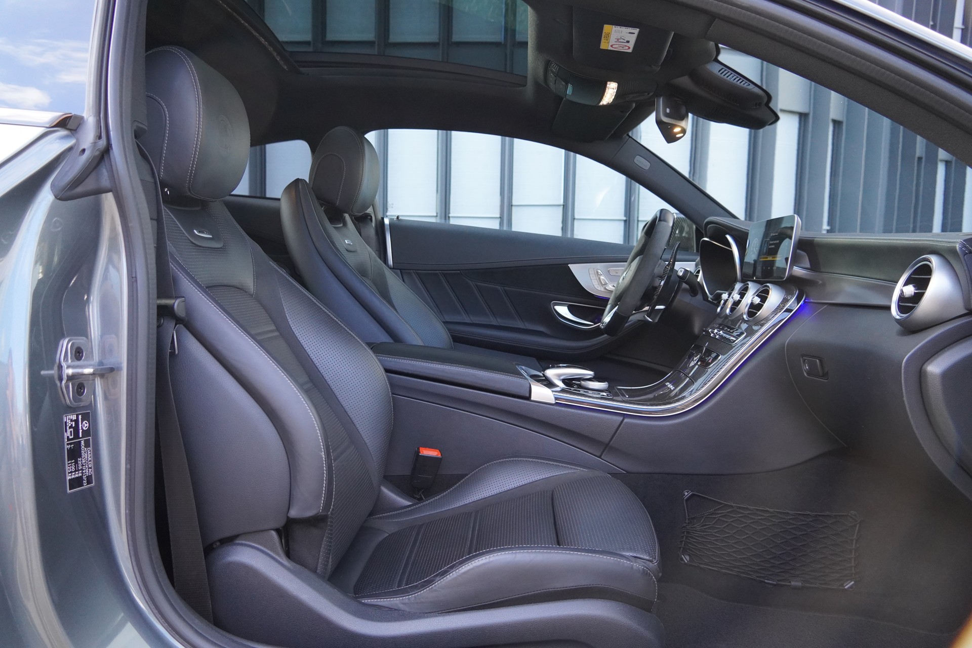 MERCEDES-BENZ C 63 S AMG 9G-tronic-image-5