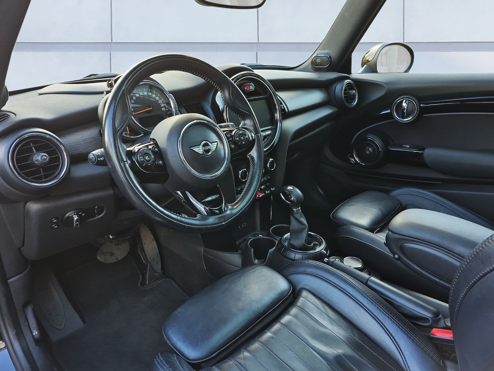 MINI Mini Cooper F56 2.0 SD-image-10