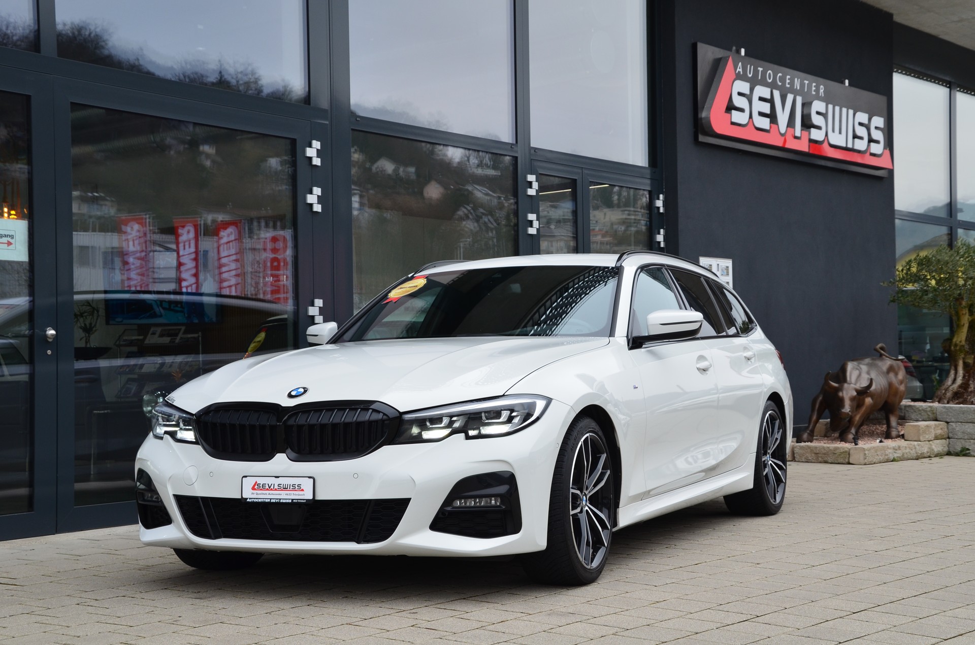 BMW 318d 48V Touring Pure M Sport Steptronic*Frisch ab MFK,1 Jahr oder 20'000km Garantie inkl.*-image-8