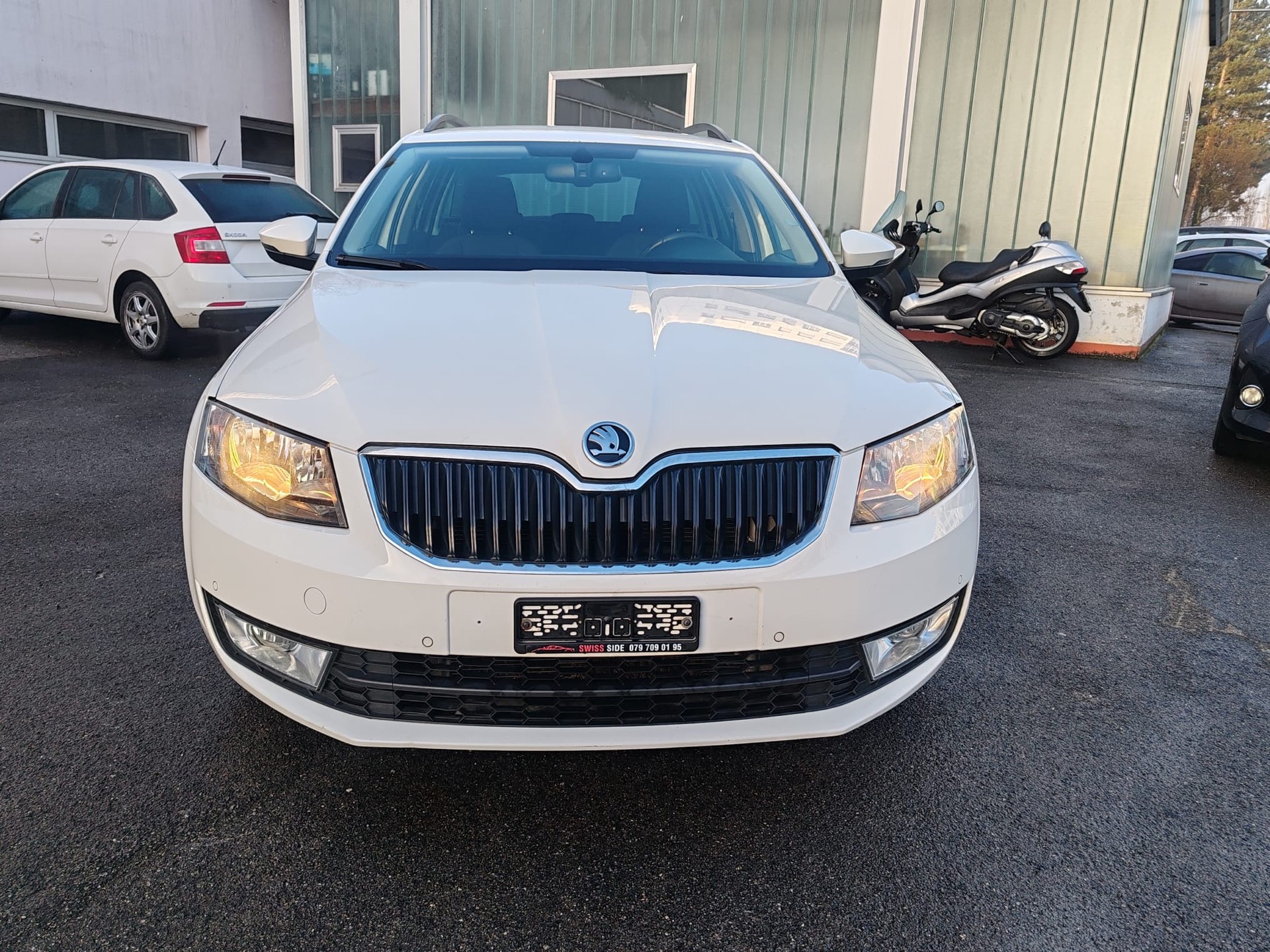 SKODA Octavia Combi 2.0 TDI Style 4x4 DSG-image-1