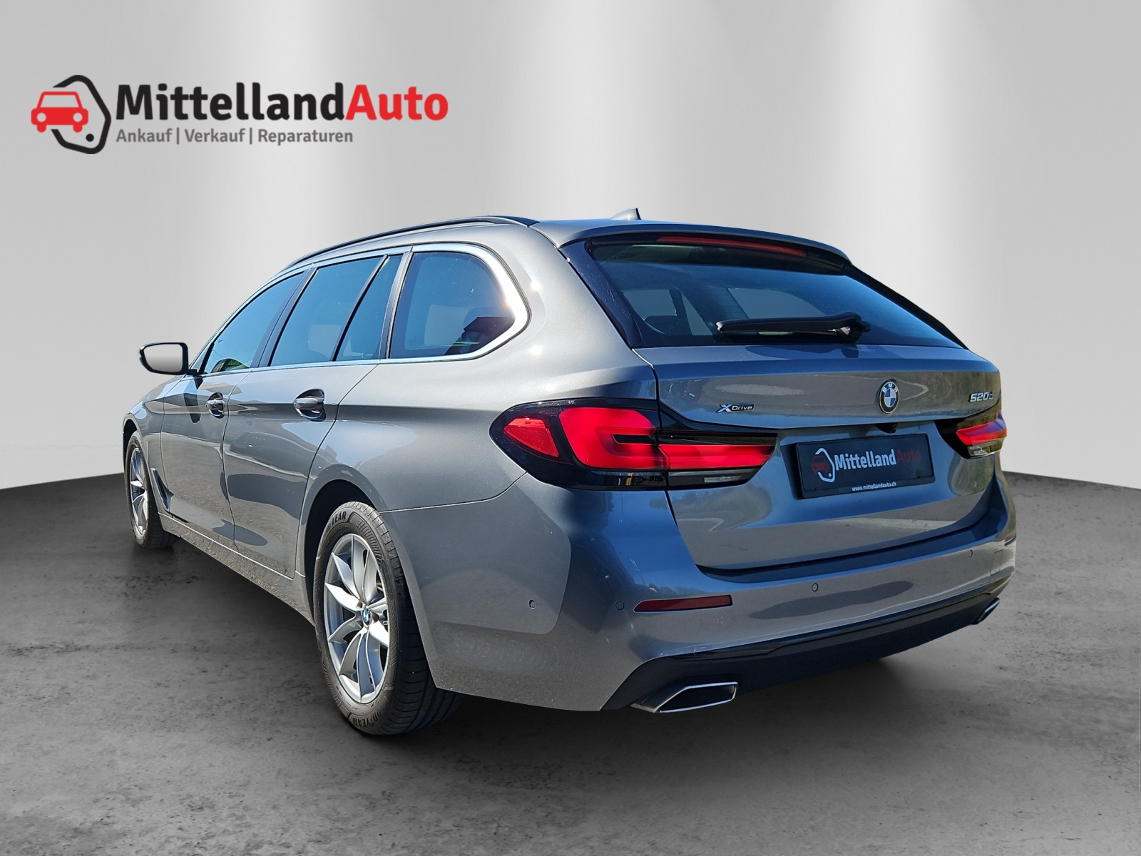 BMW 520d xDrive 48V Touring Steptronic-image-10